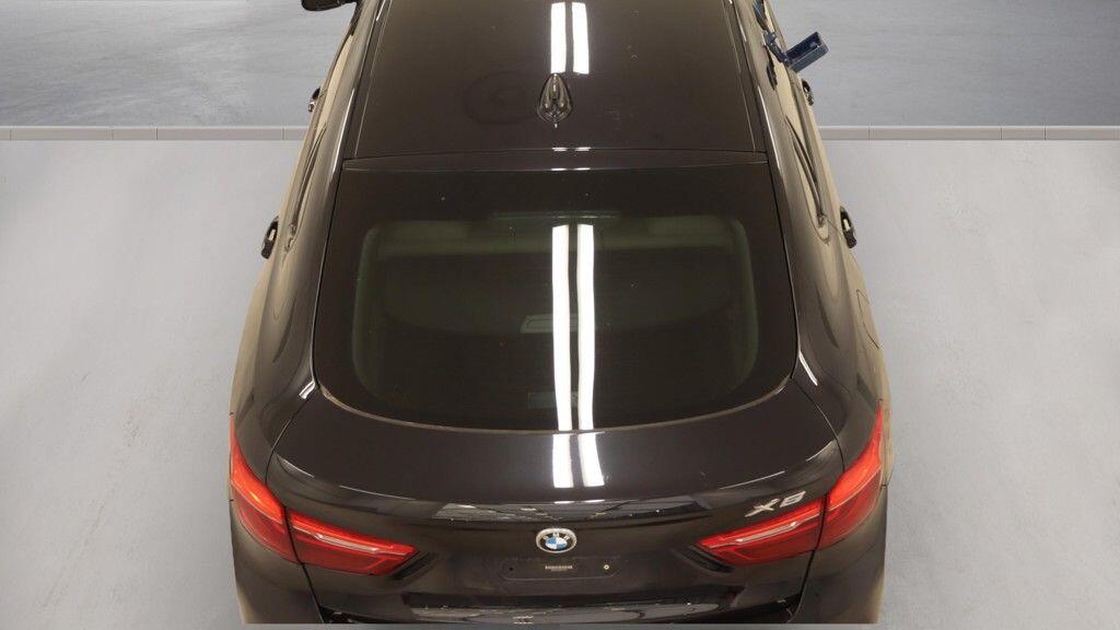 BMW X6 view 12