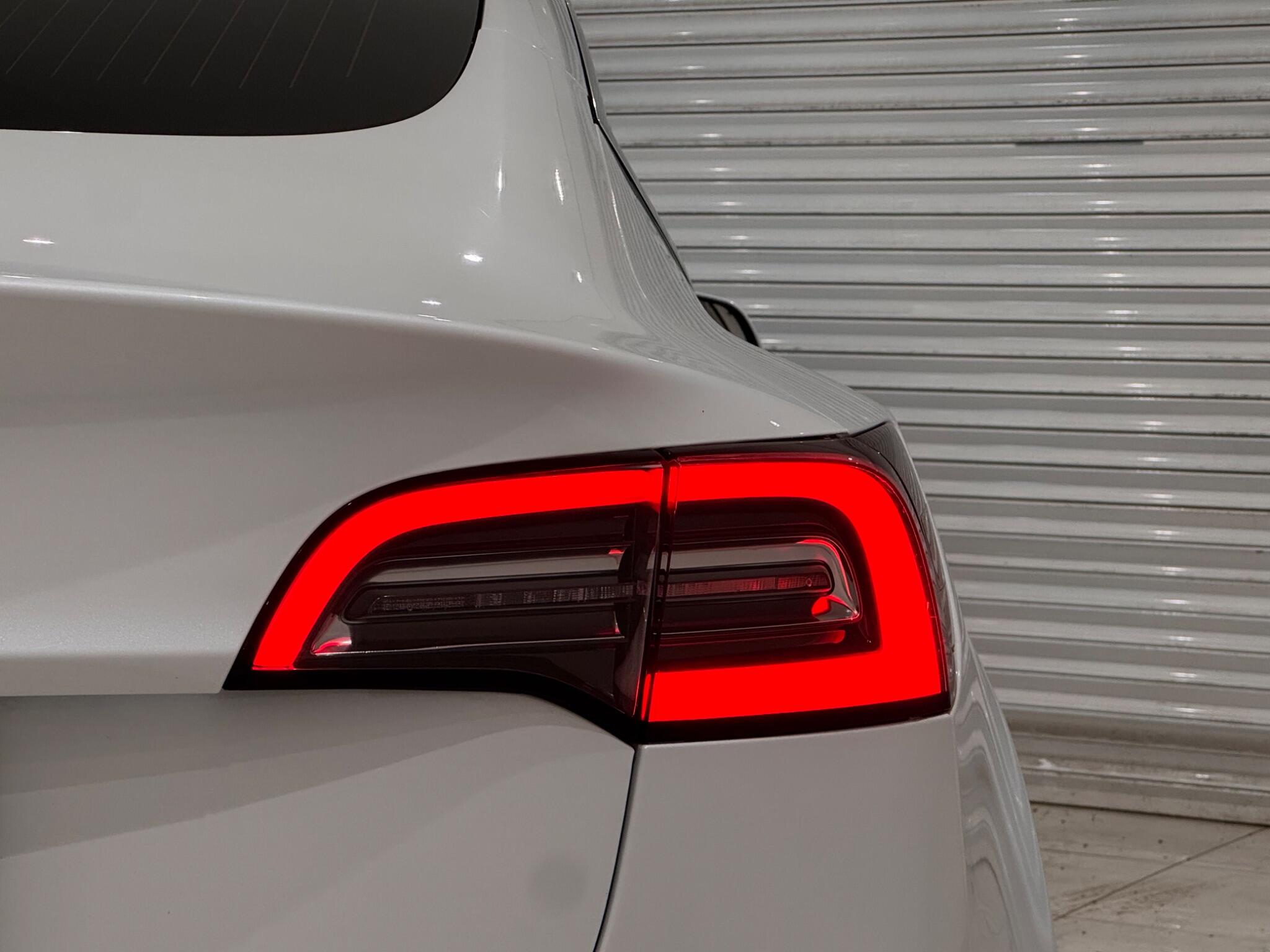 Tesla Model 3 view 23