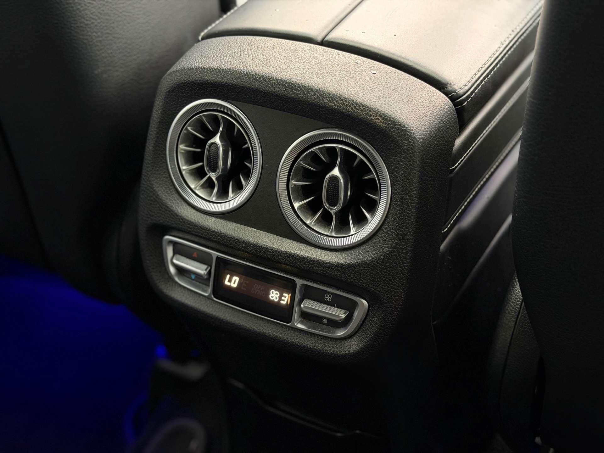 Mercedes-Benz G-Class view 38