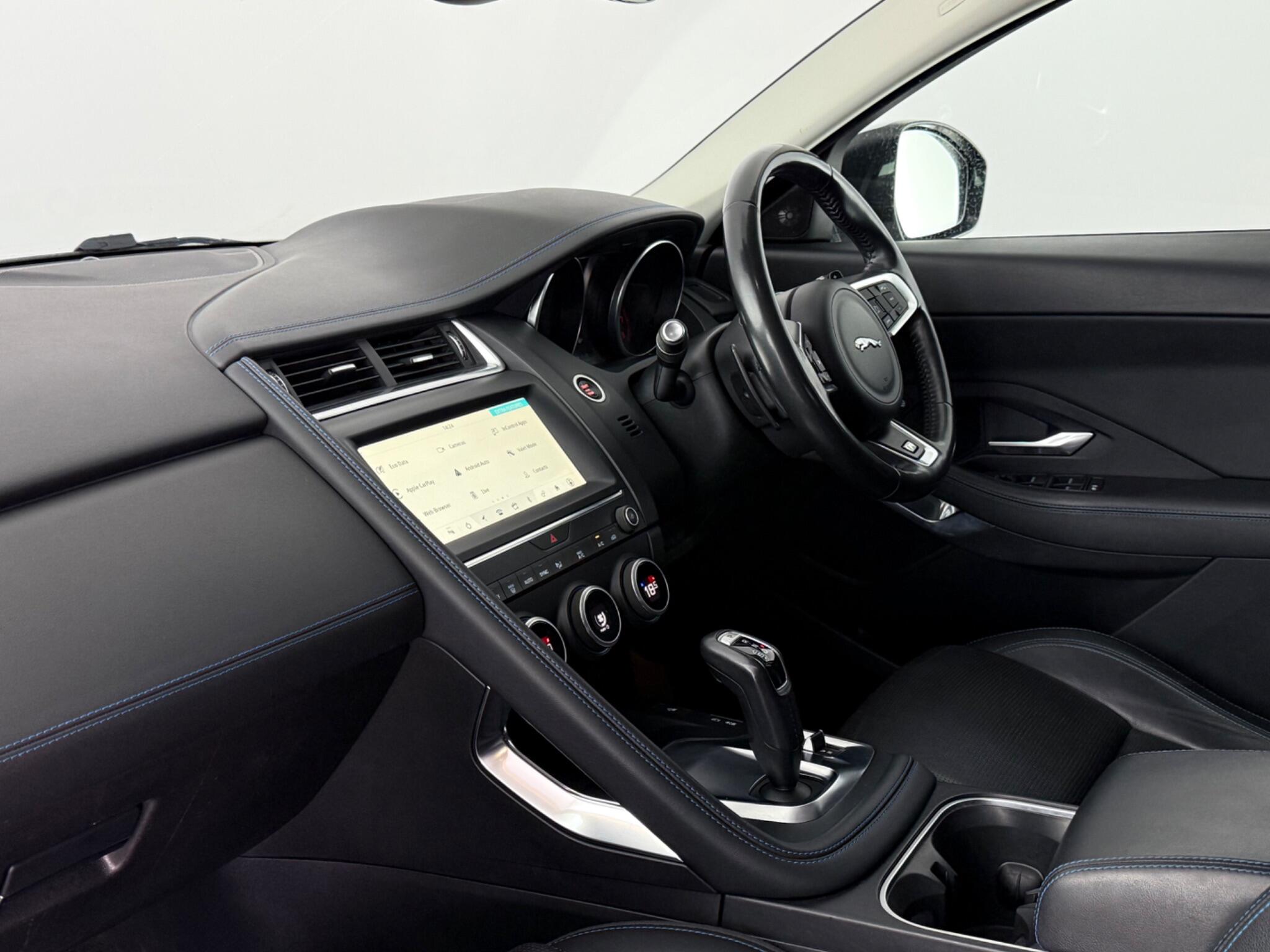 Jaguar E-Pace view 4