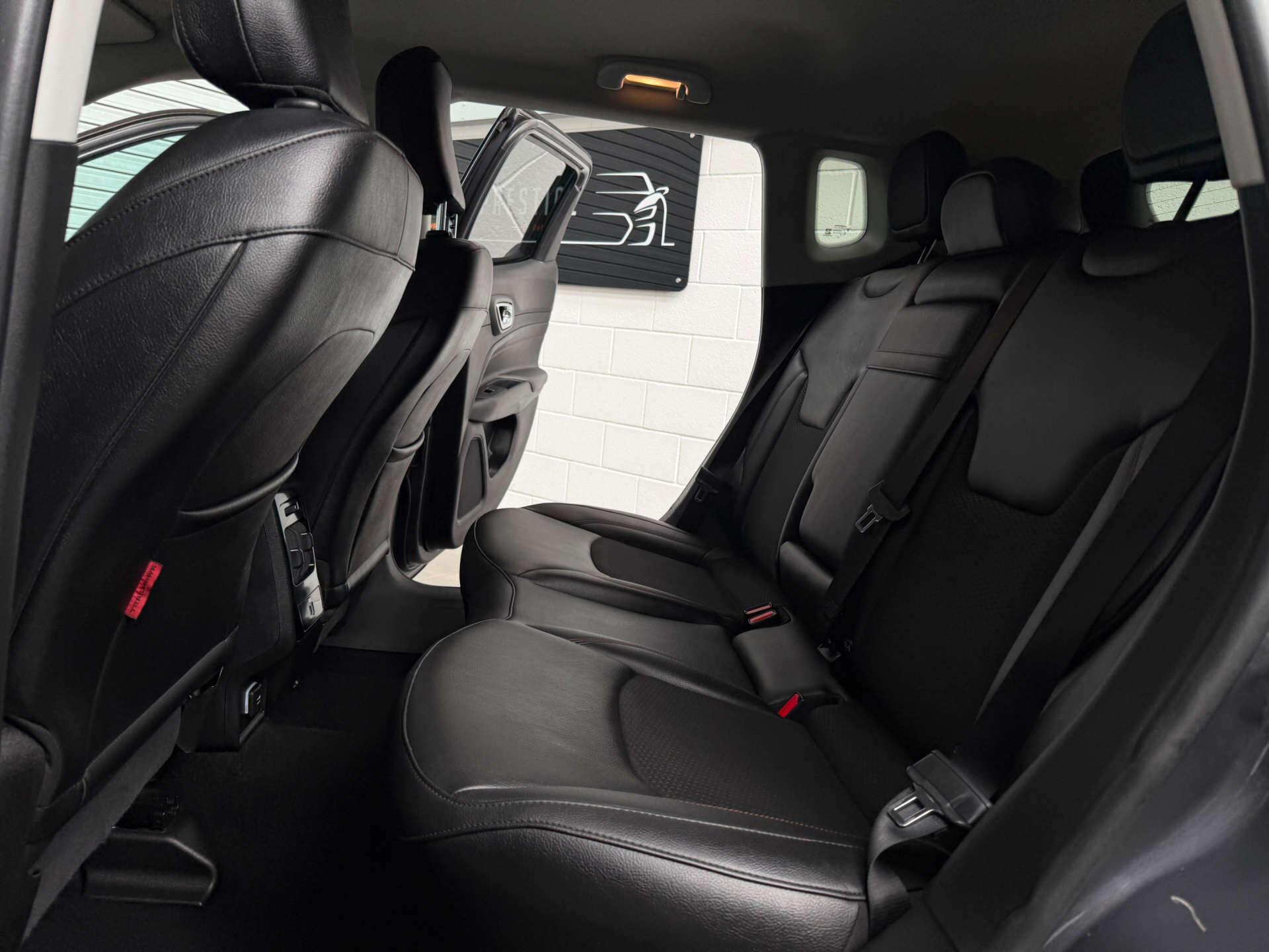Jeep Compass view 16