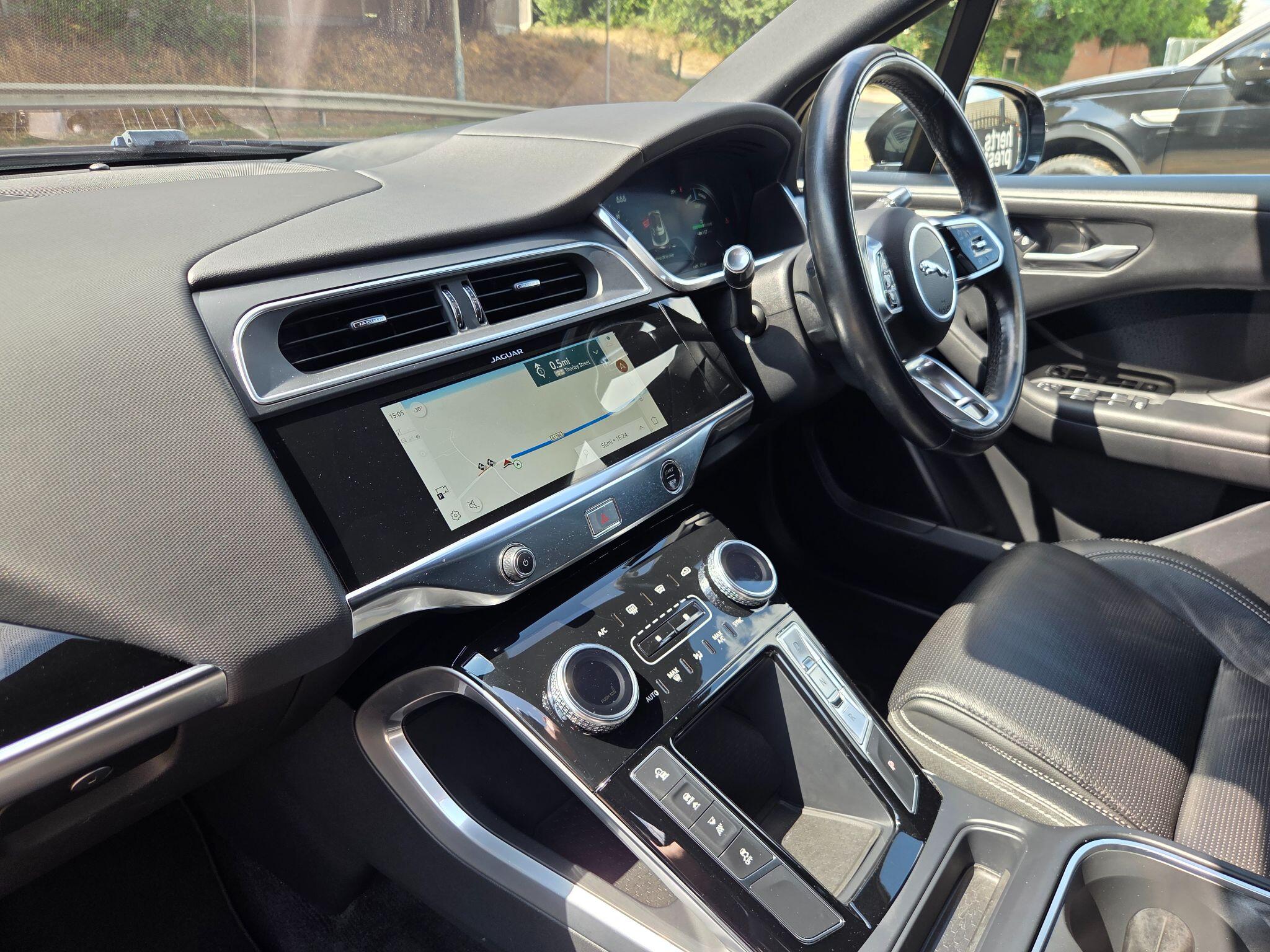Jaguar I-Pace view 13
