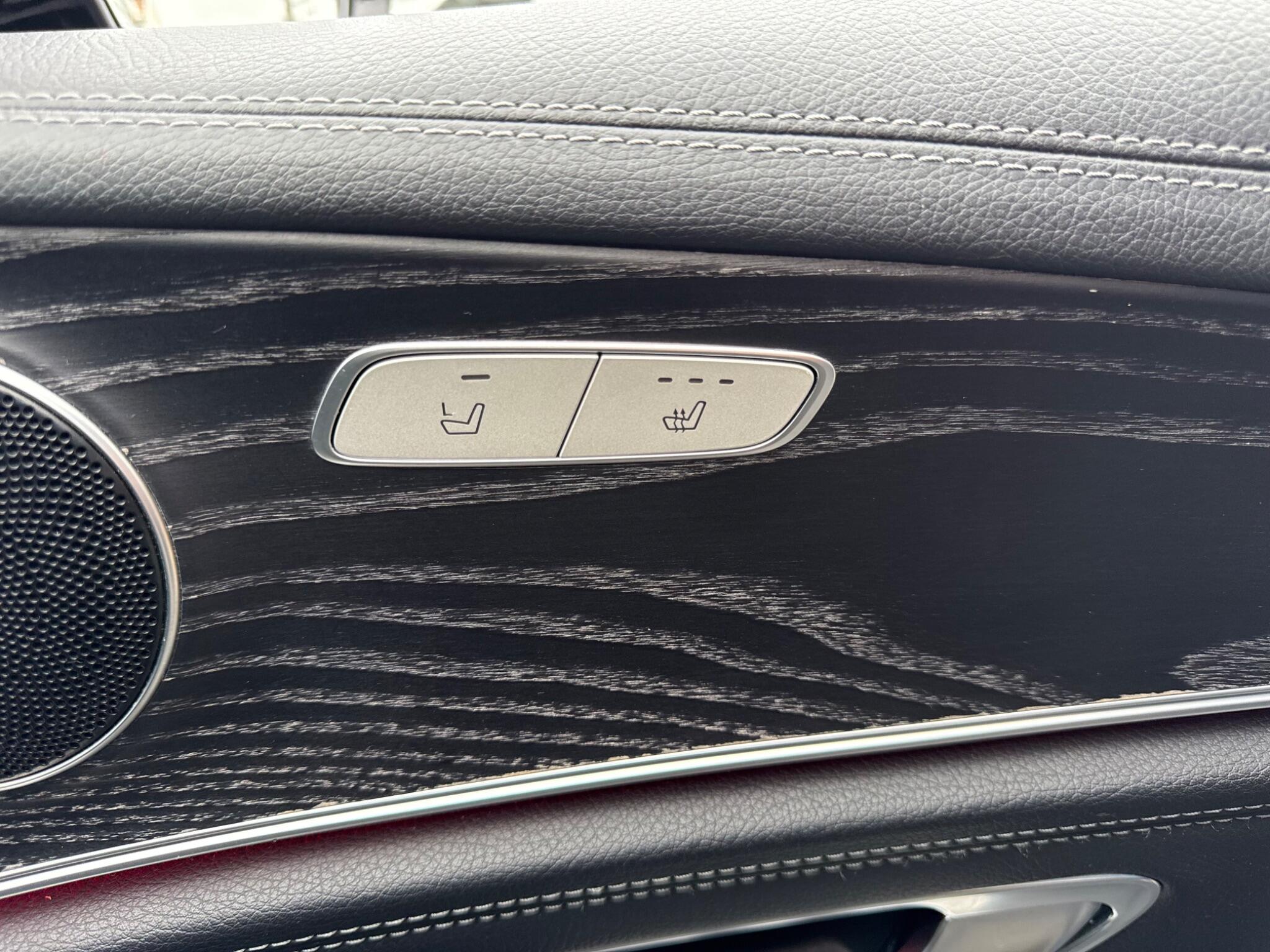 Mercedes-Benz E-Class view 15
