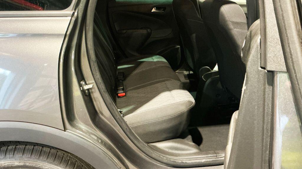 Vauxhall Crossland X view 13