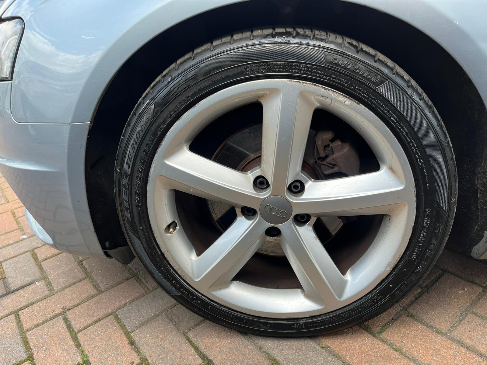 Audi A4 view 50