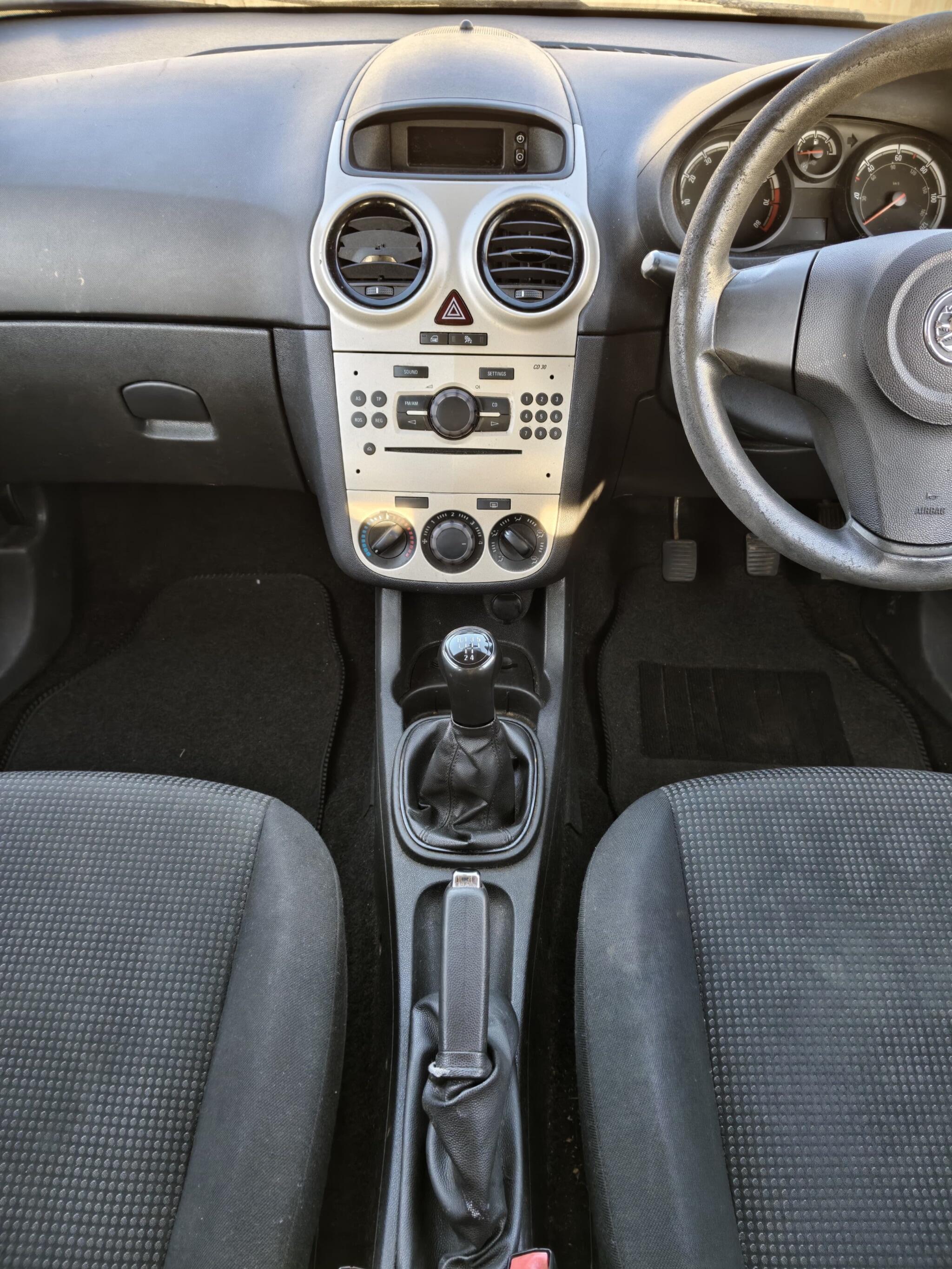 Vauxhall Corsa view 19