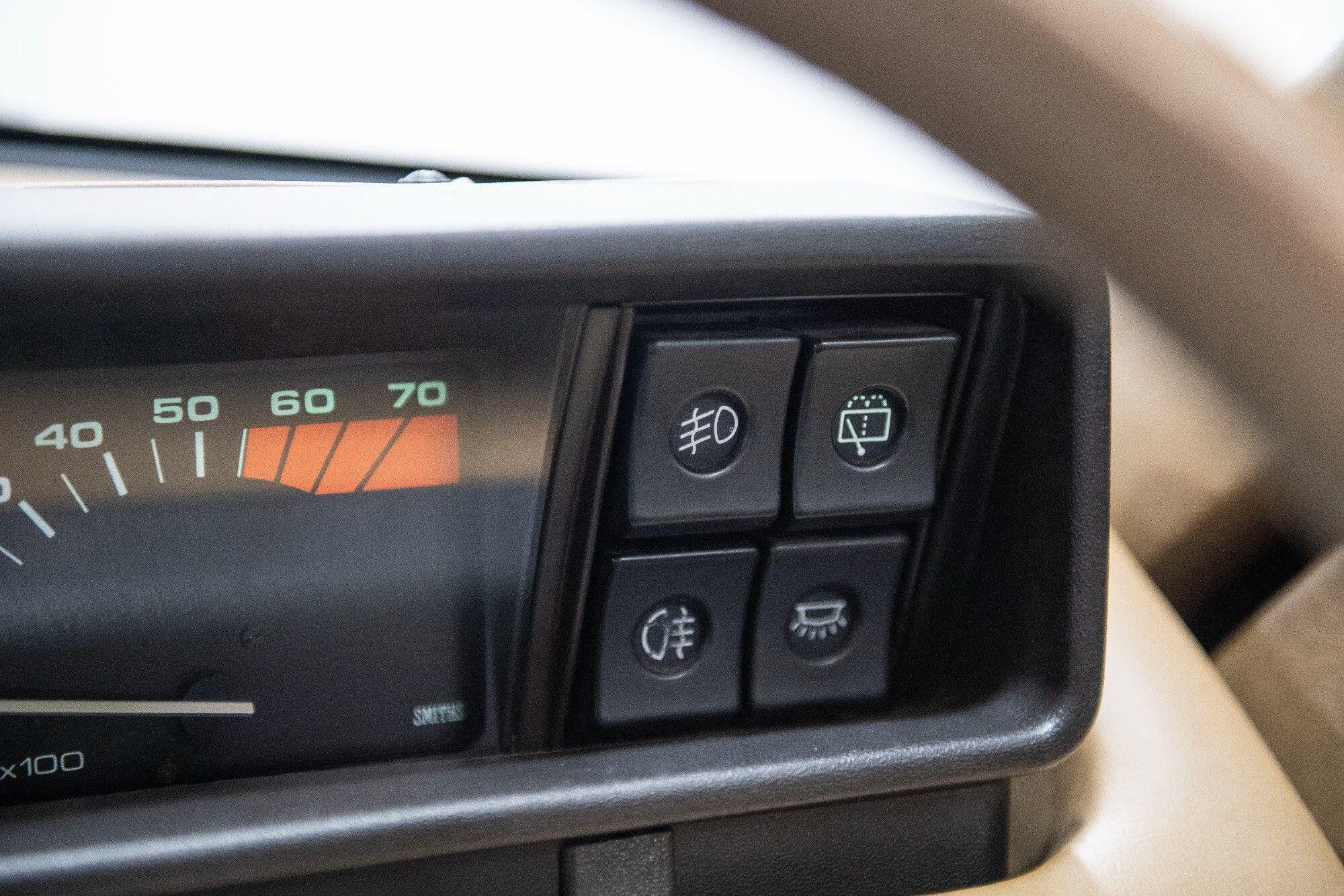Rover 1982 Rover view 20