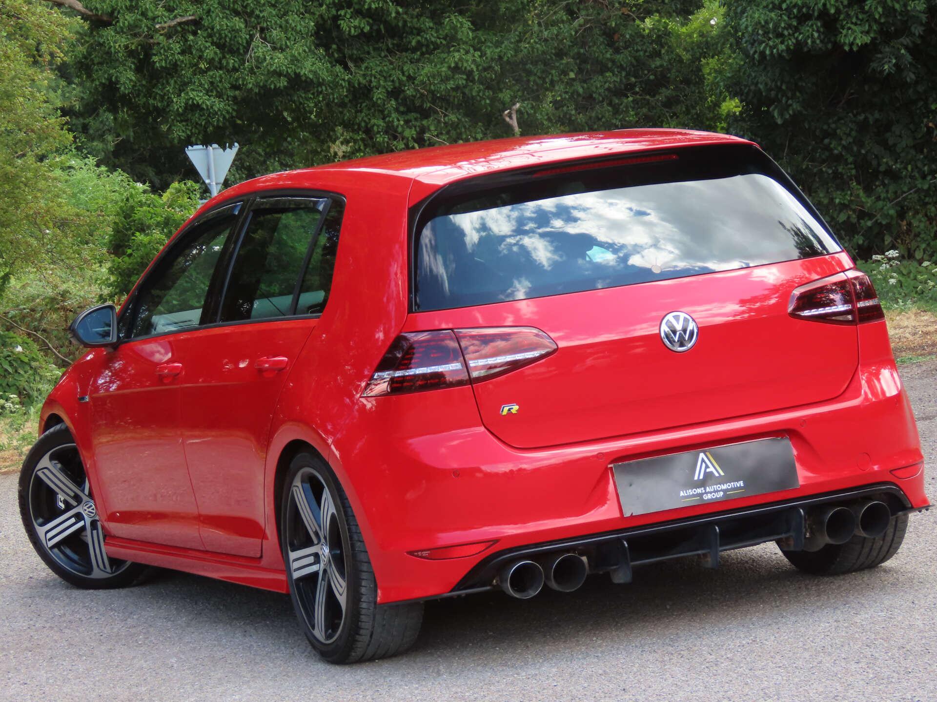 Volkswagen Golf view 6