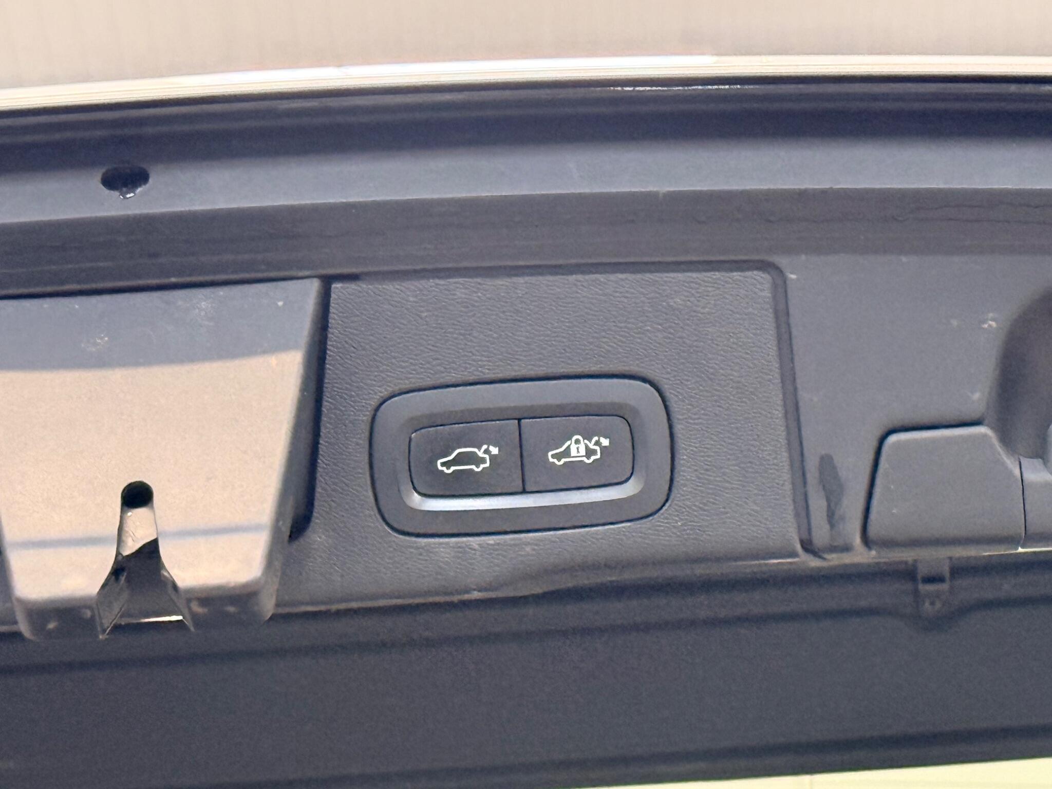 Volvo XC60 view 37