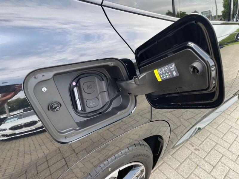 BMW iX2 view 48