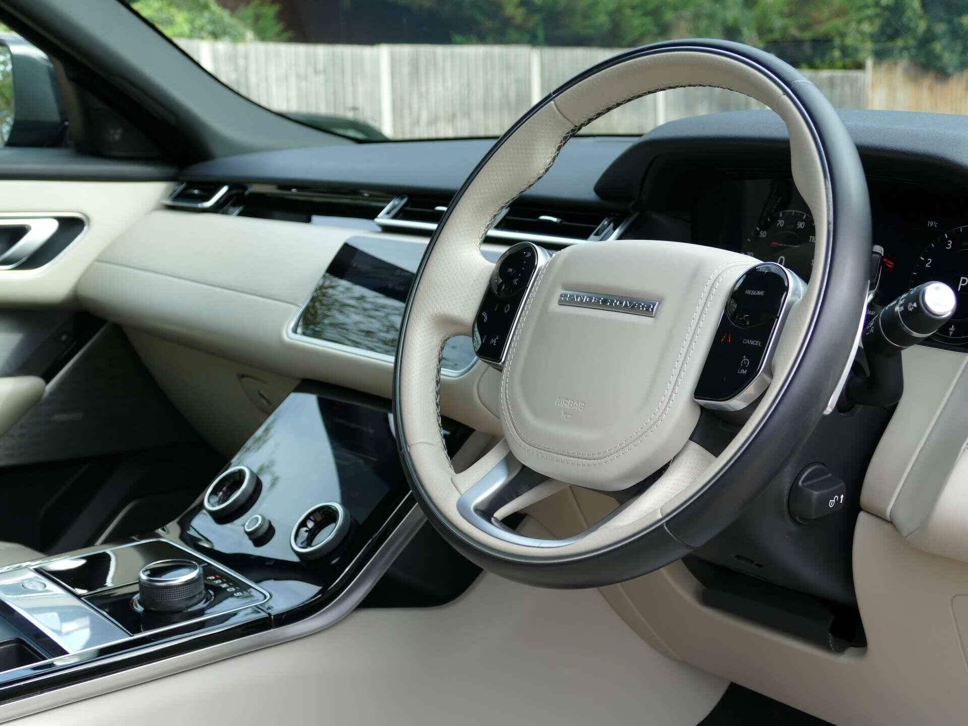 Land Rover Range Rover Velar view 21