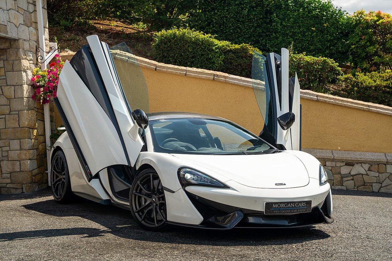 McLaren 570S view 43