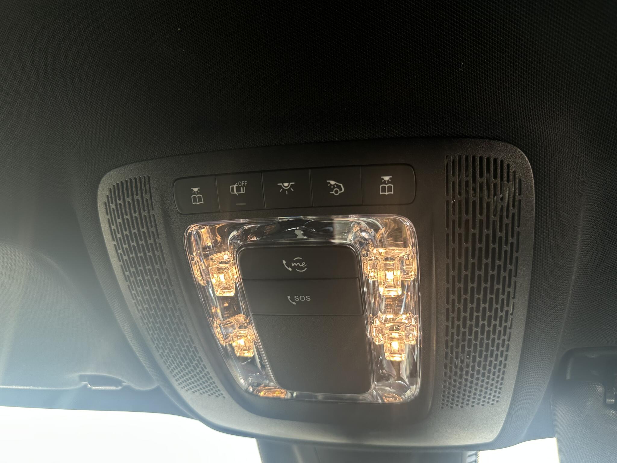 Mercedes-Benz EQB view 29