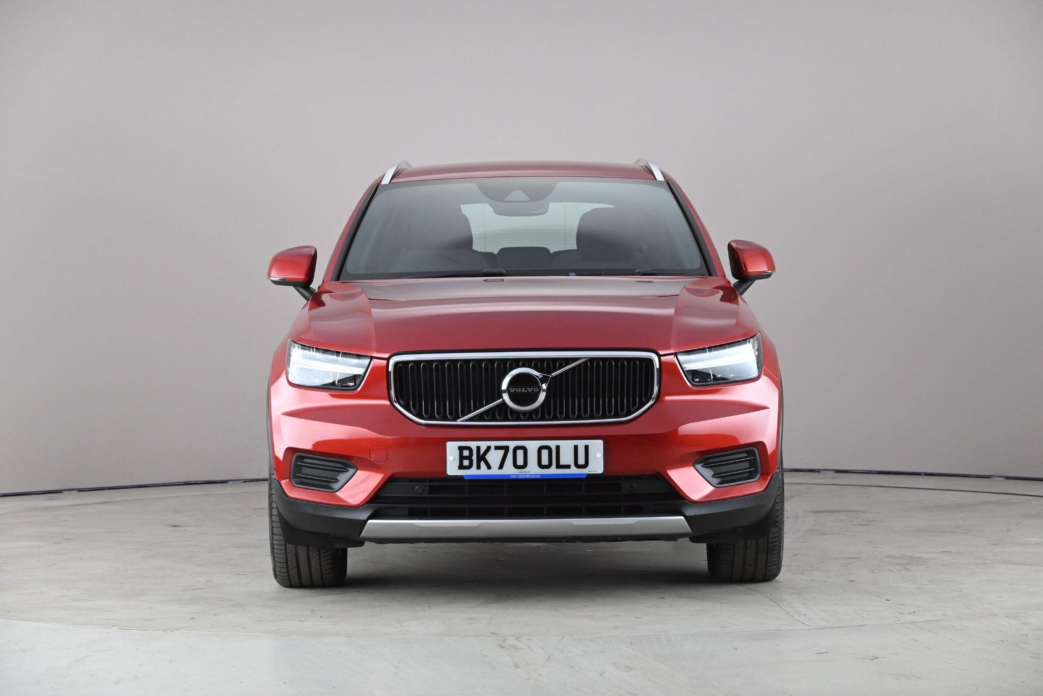 Volvo XC40 view 7