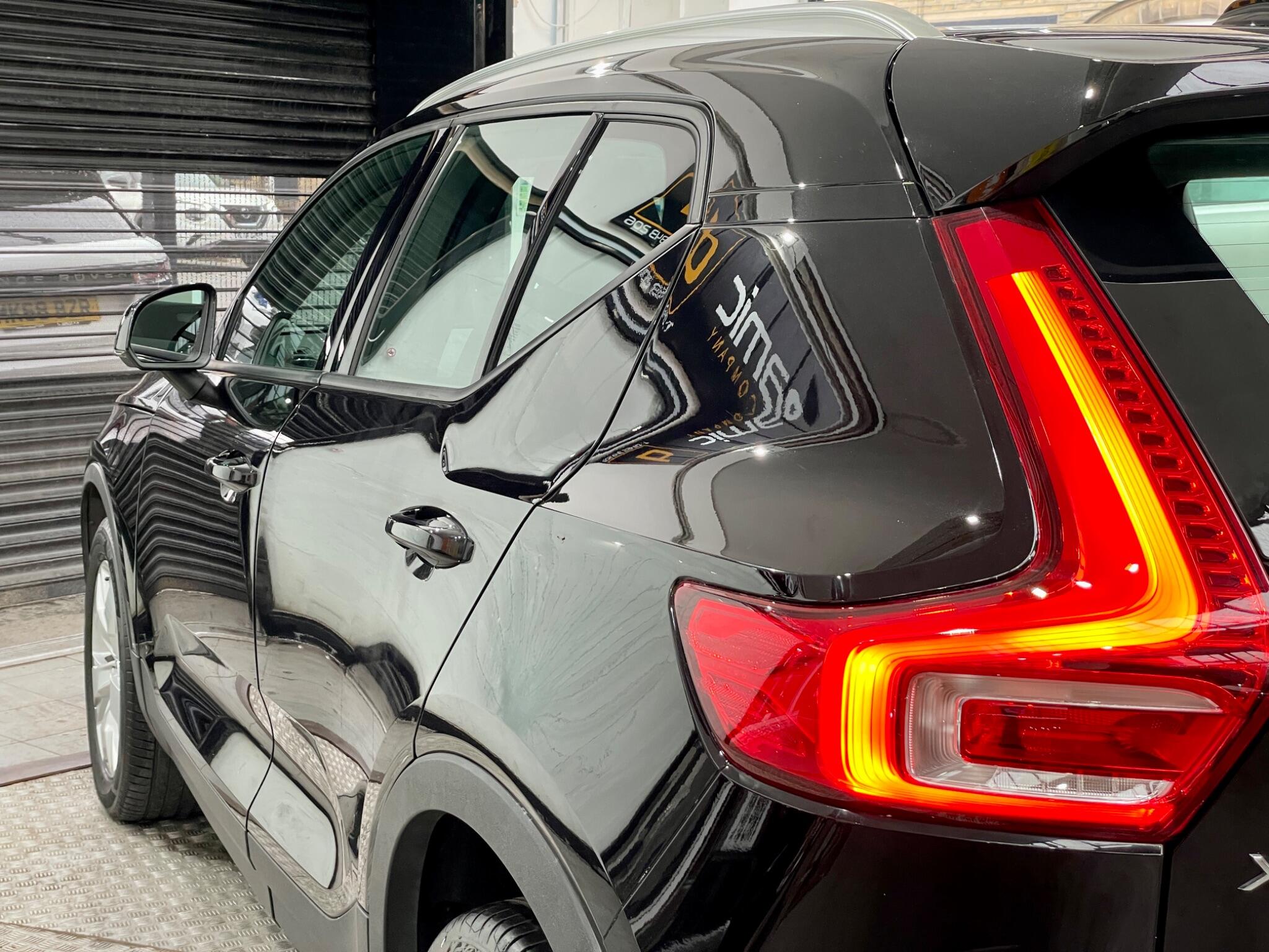 Volvo XC40 view 15