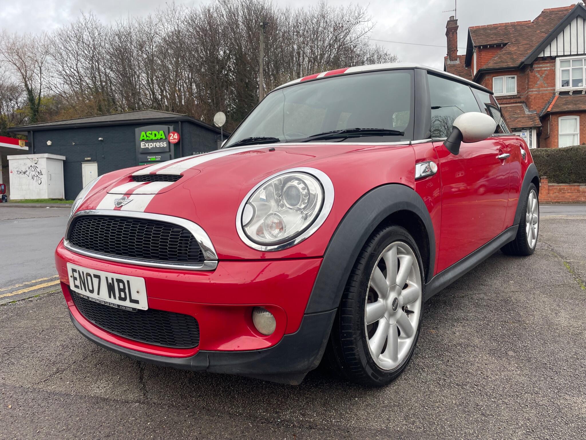 2007 MINI Hatch image 7
