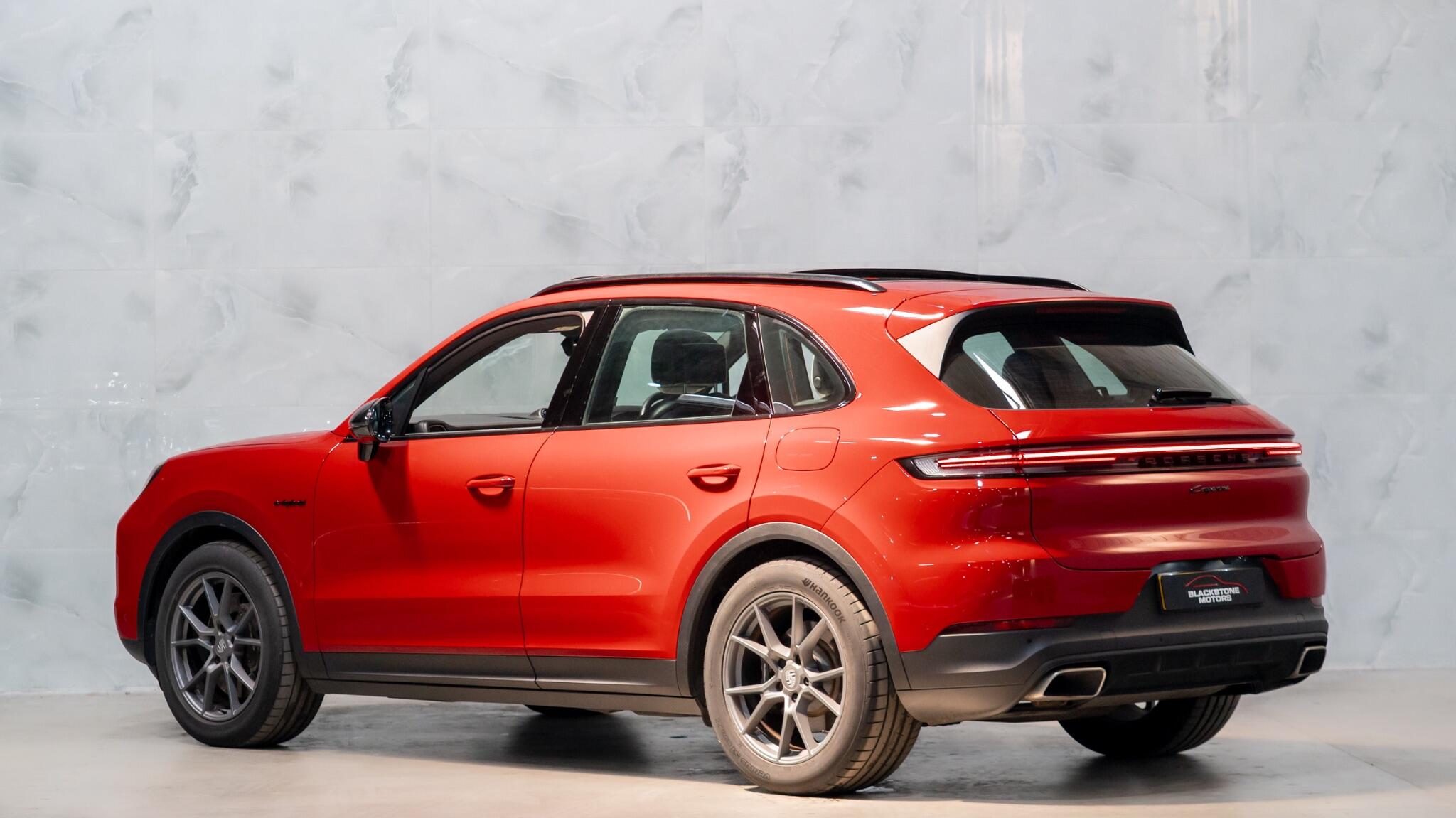 Porsche Cayenne view 6