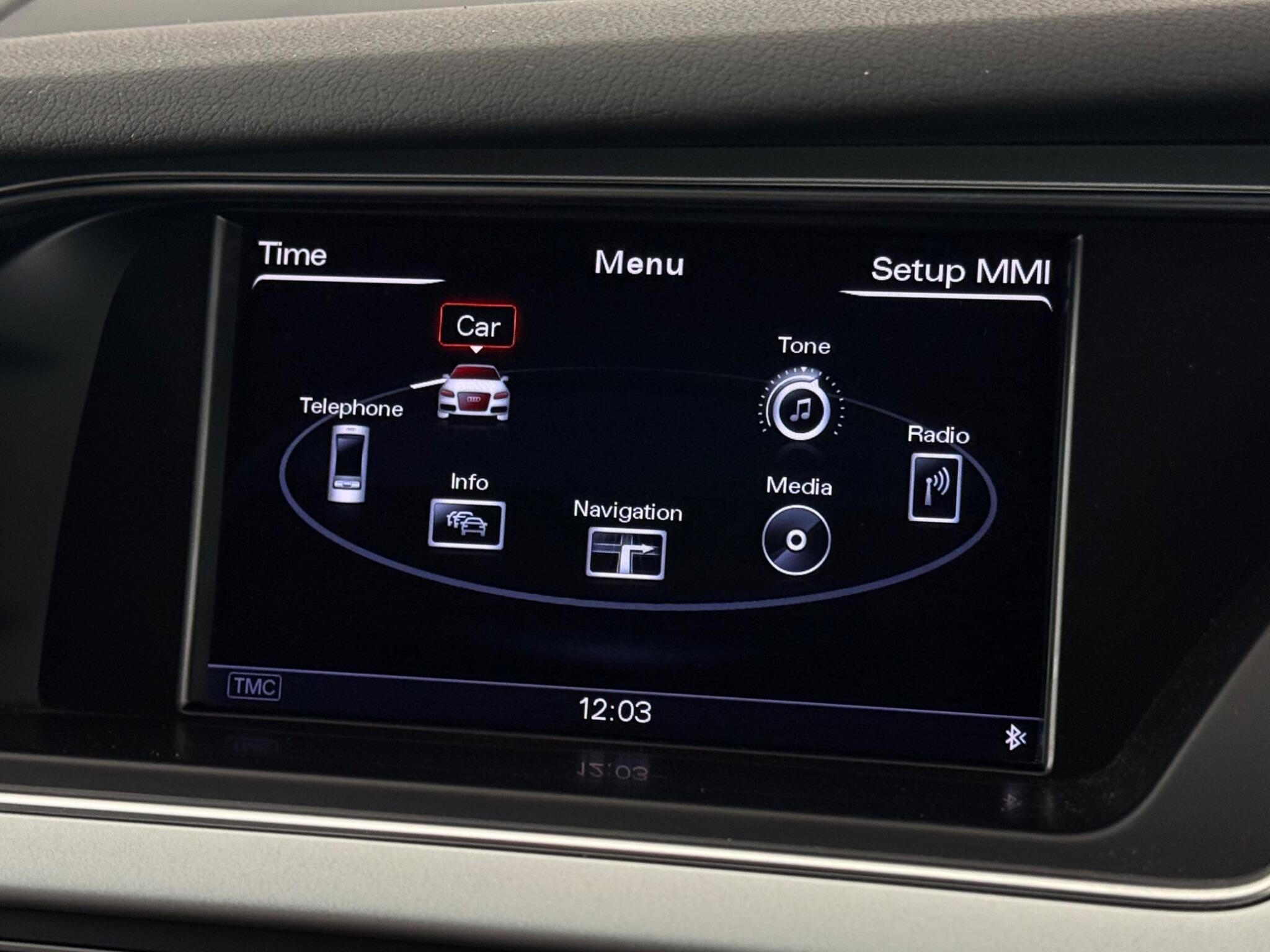 Audi A4 view 28