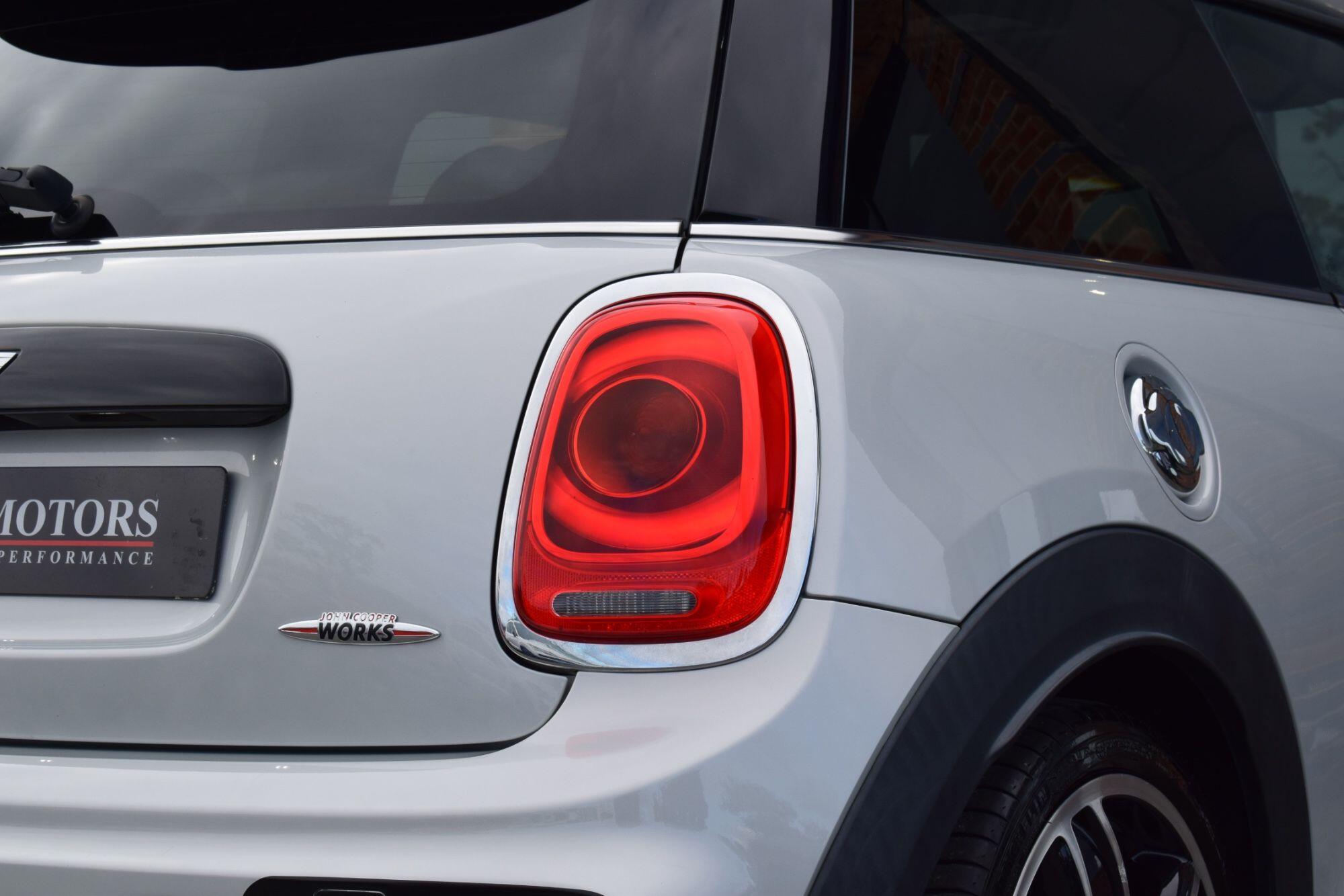 Mini Hatch view 45