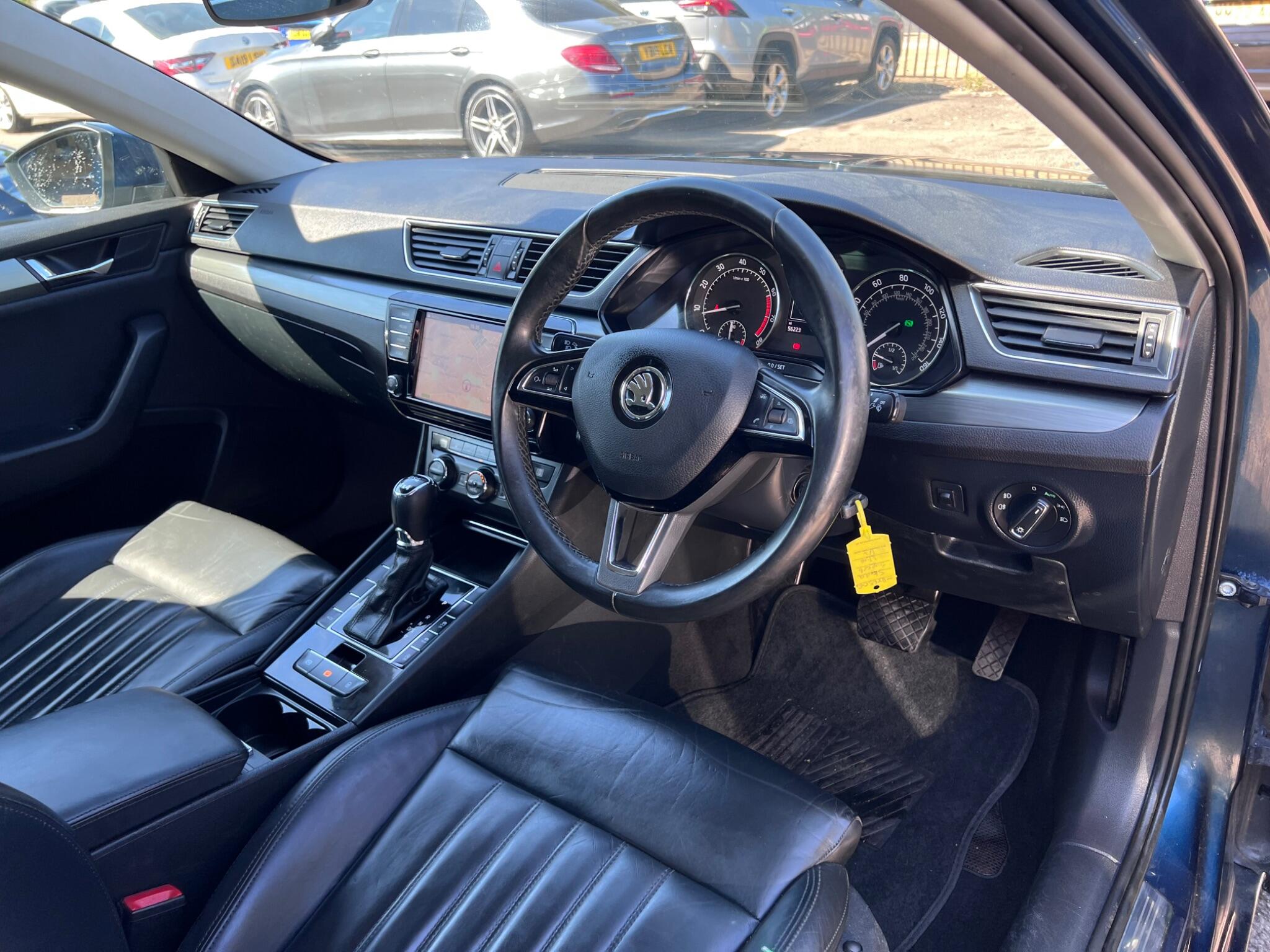 Skoda Superb view 18