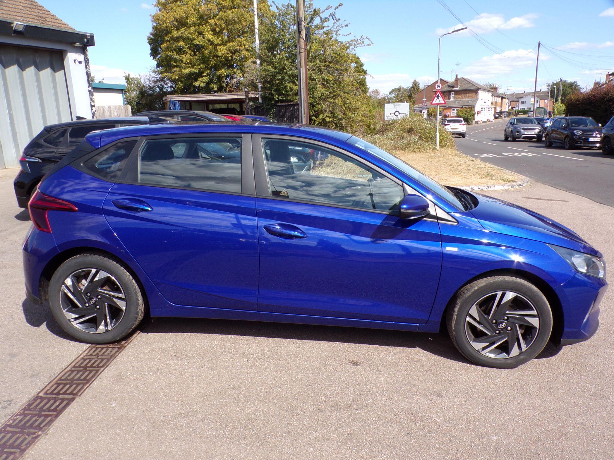 Hyundai i20 view 9
