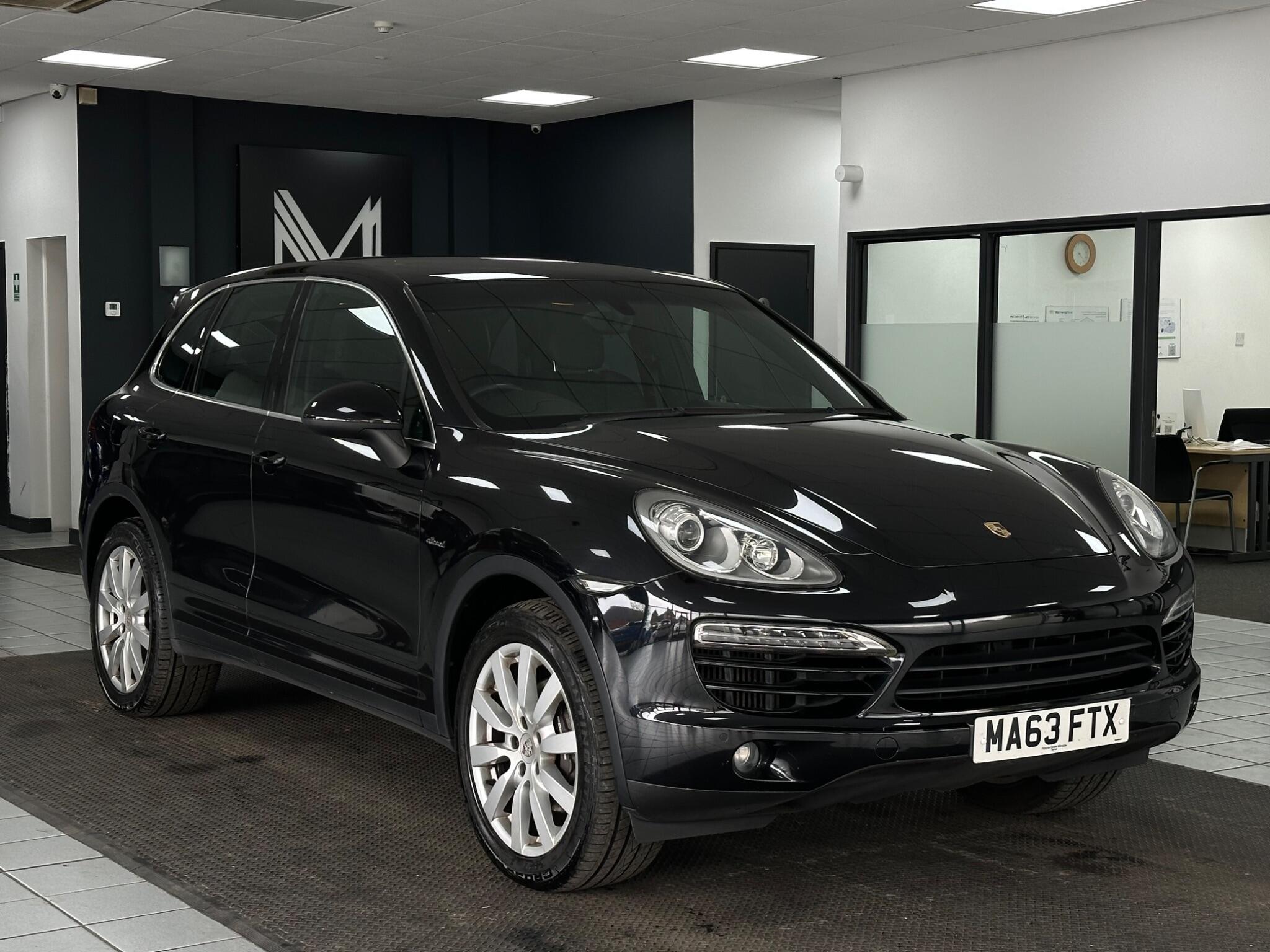 Porsche Cayenne main image