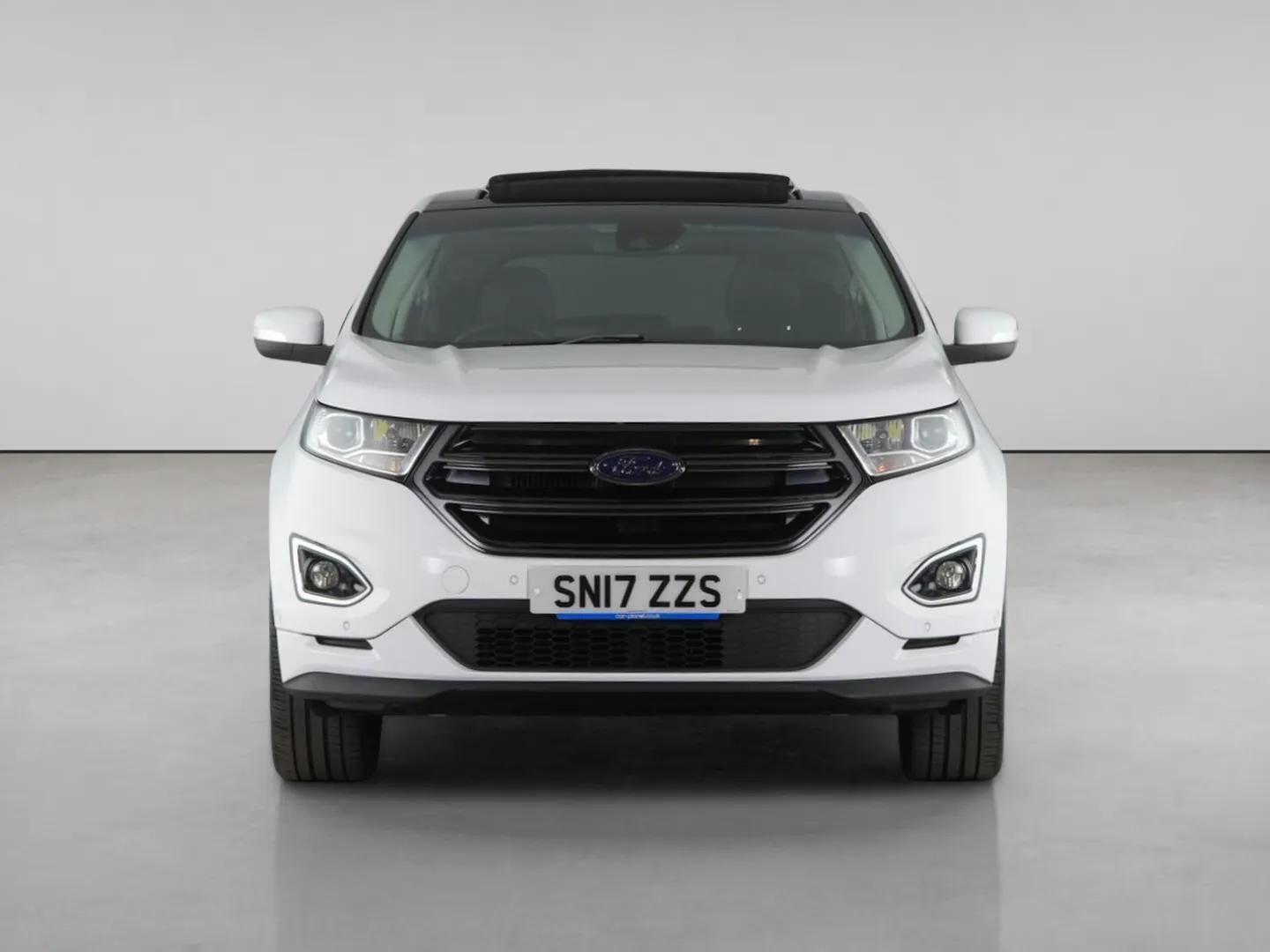Ford Edge view 5