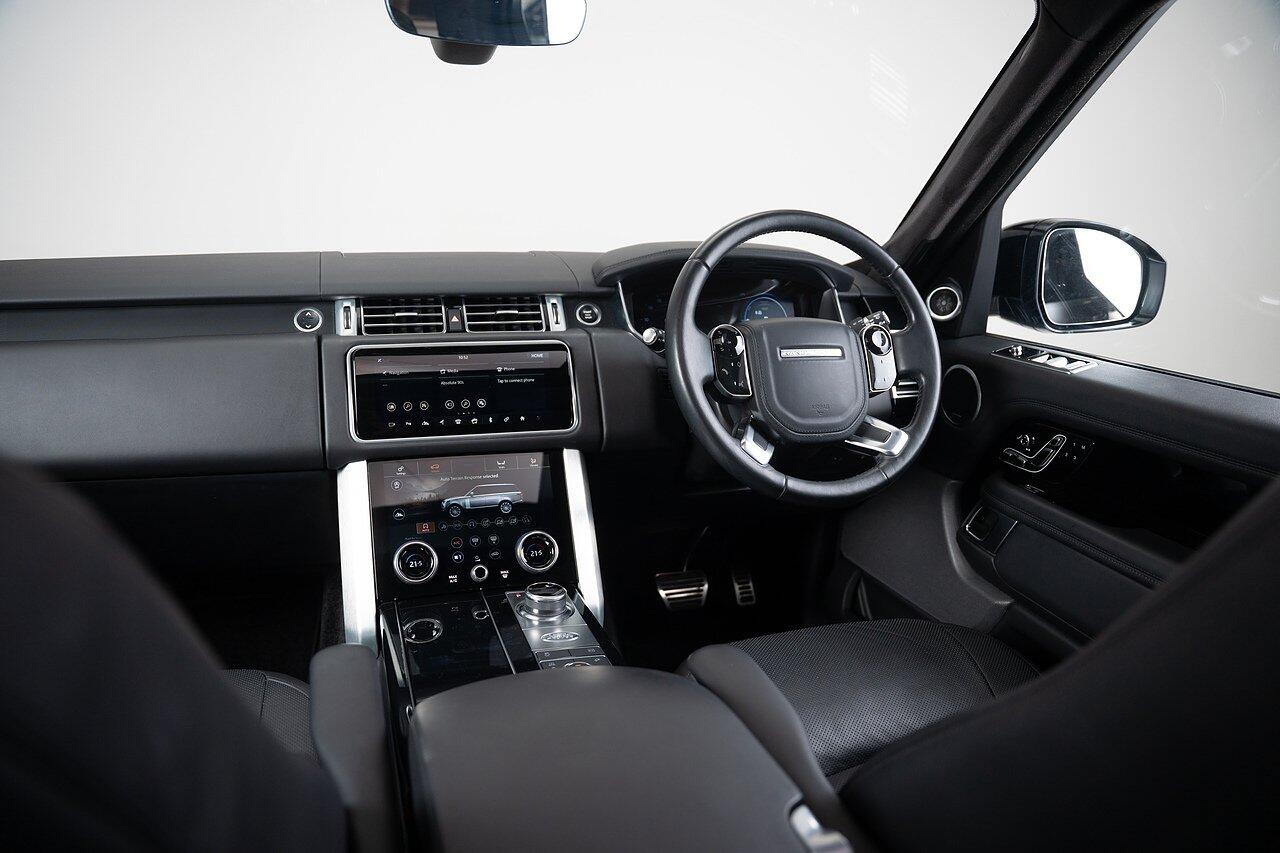 Land Rover Range Rover view 19