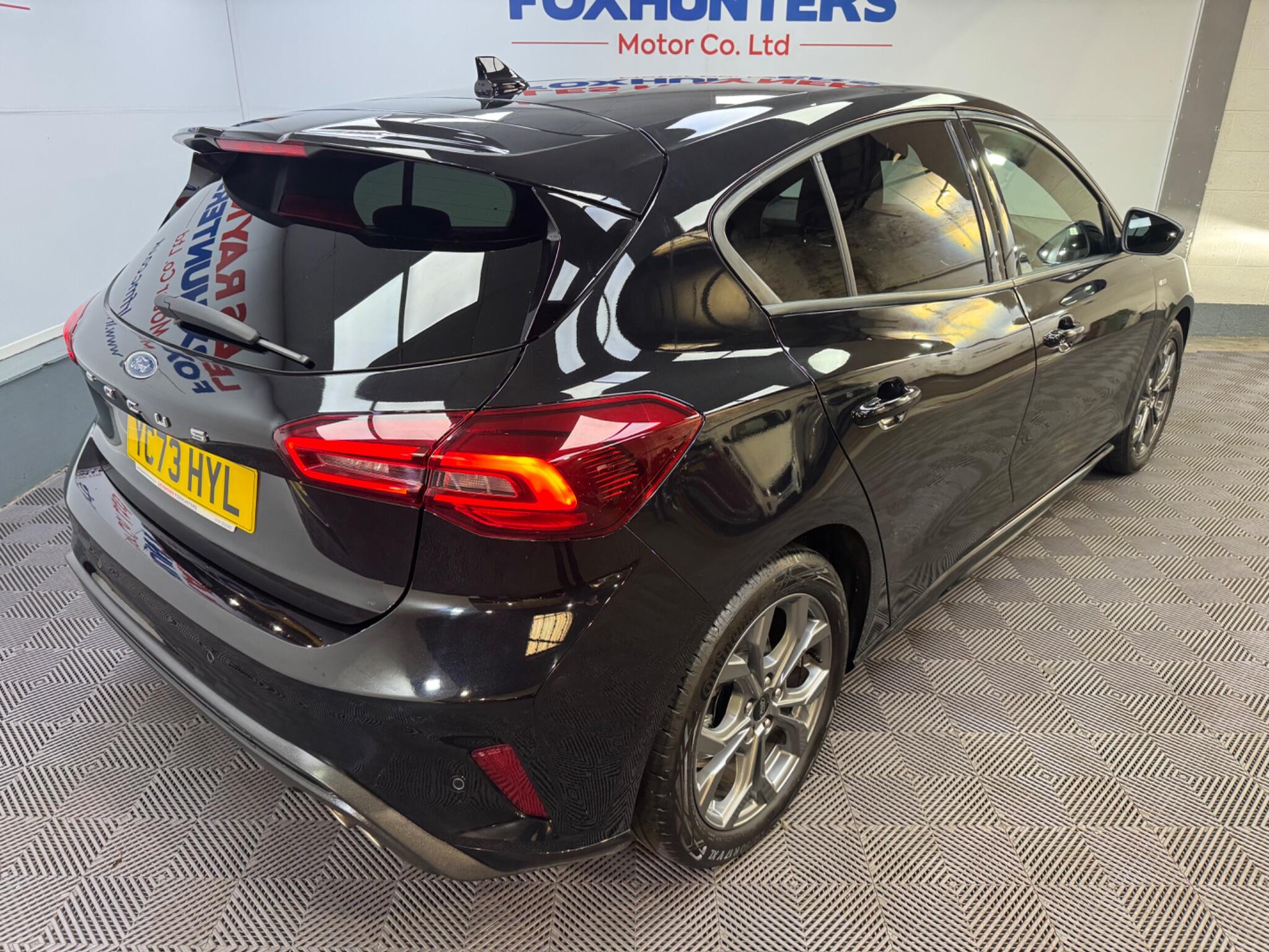 Ford Focus view 20