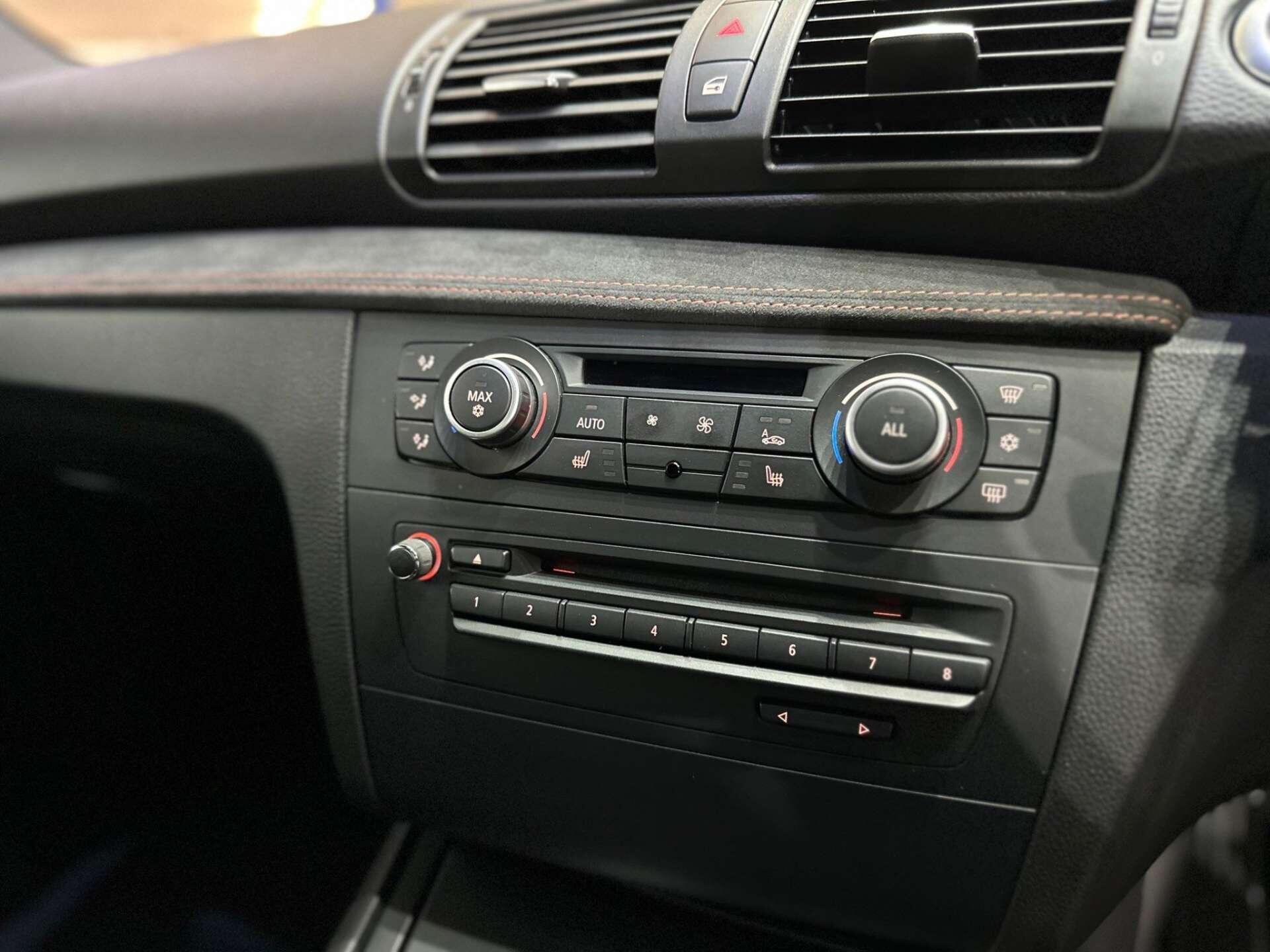 BMW 1 Series view 13