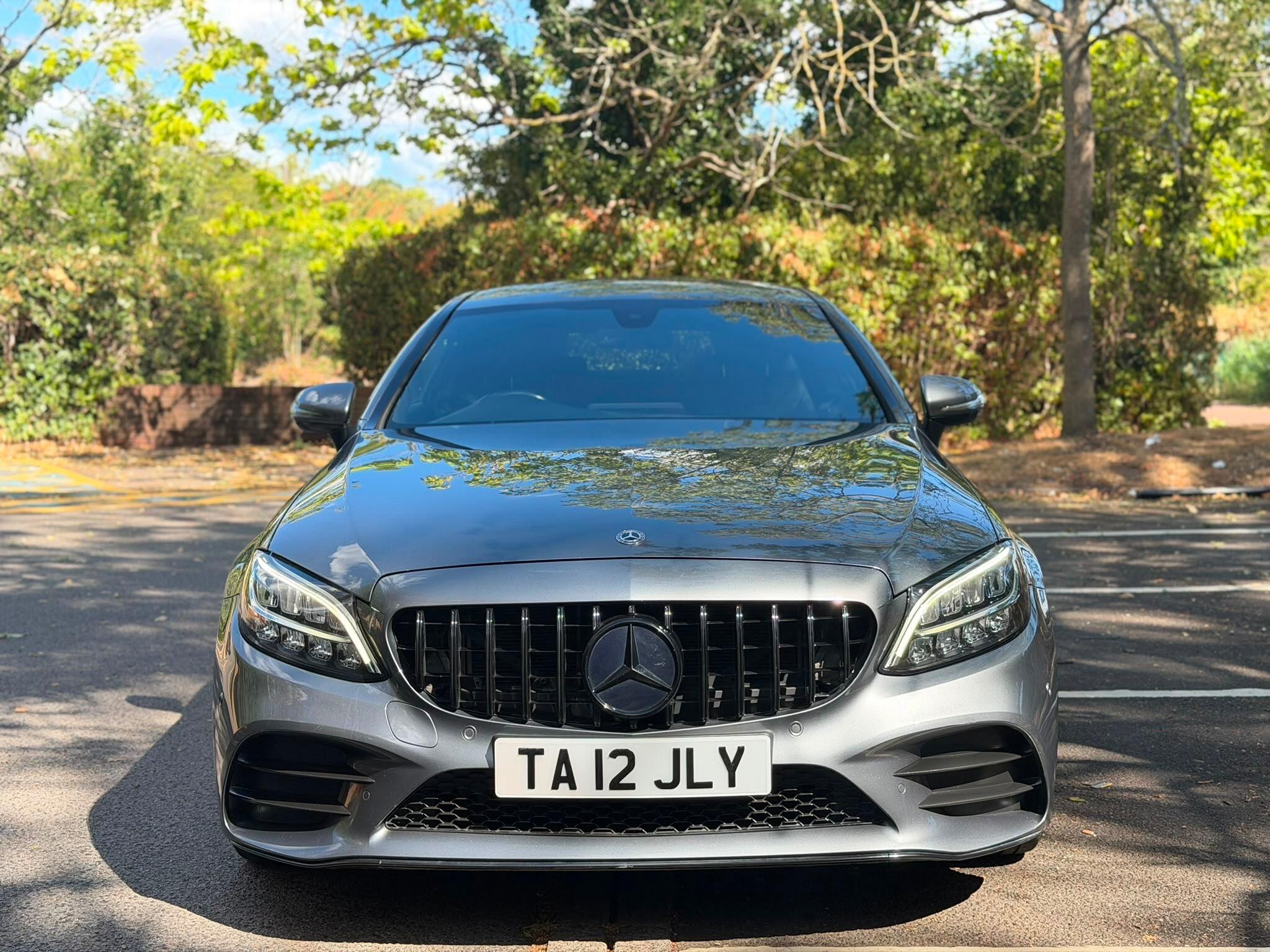 Mercedes-Benz C-Class view 9
