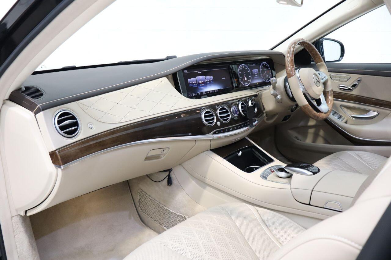 Mercedes-Benz S-Class view 23