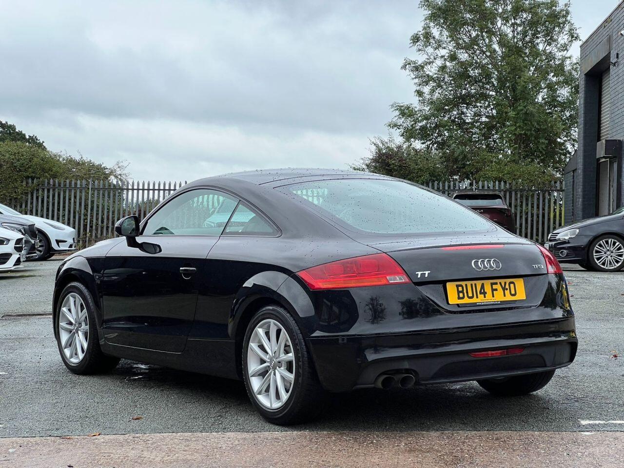 Audi TT view 18