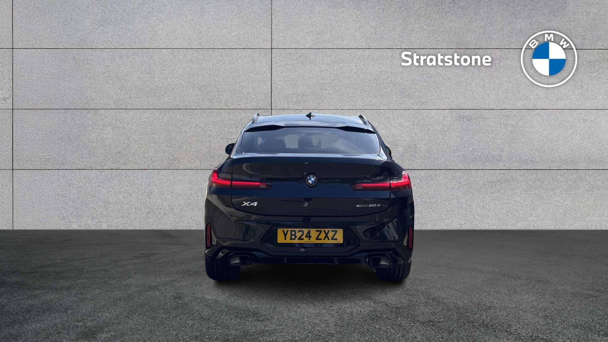 BMW X4 view 17