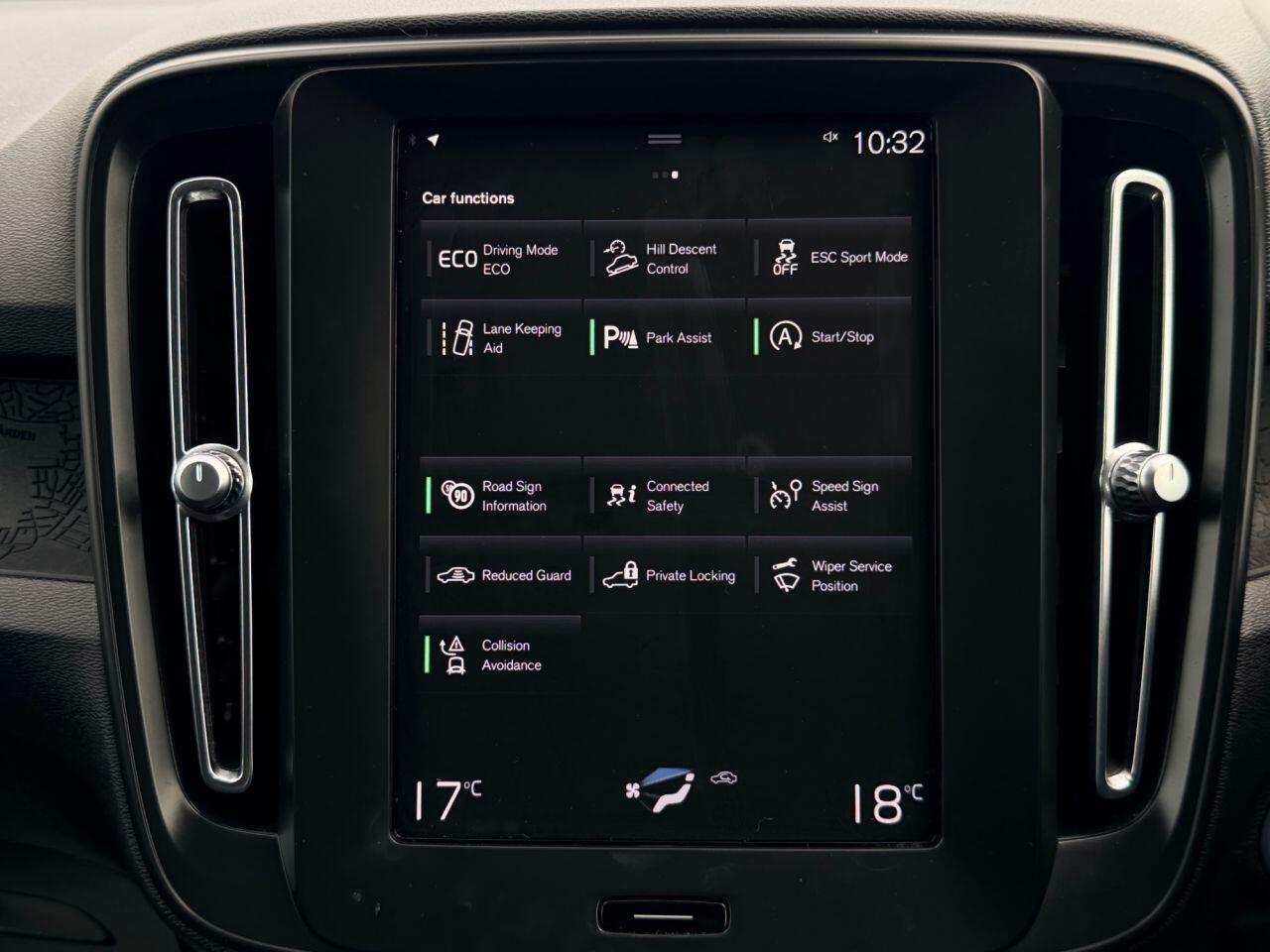Volvo XC40 view 46