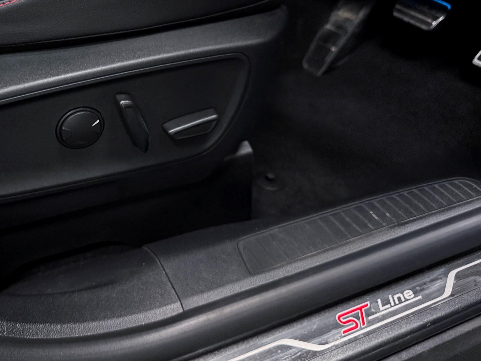 Ford Kuga view 27