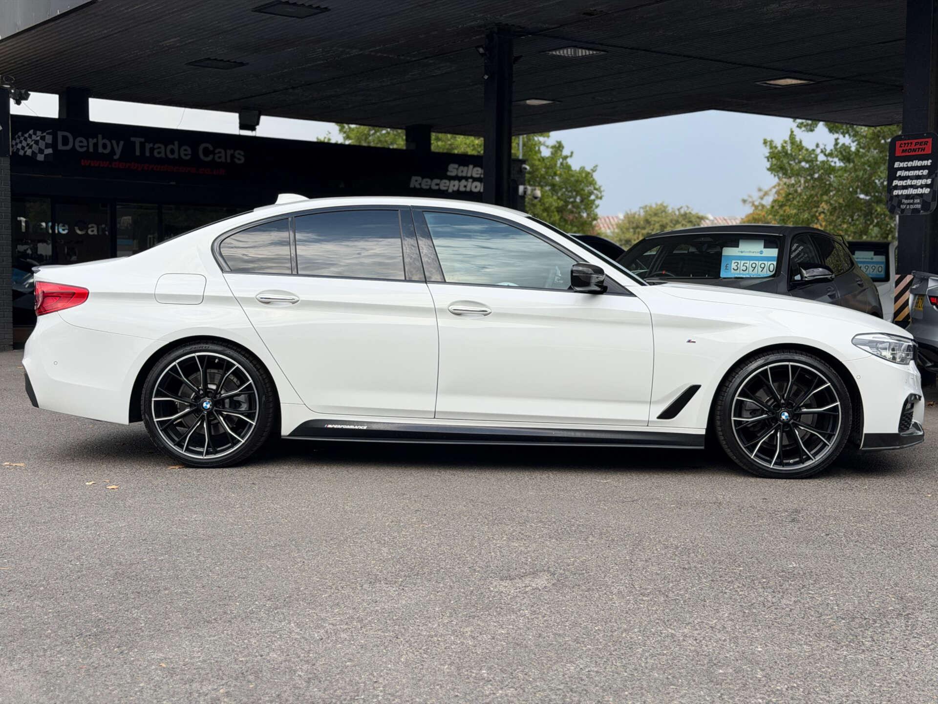 BMW 5 Series view 9
