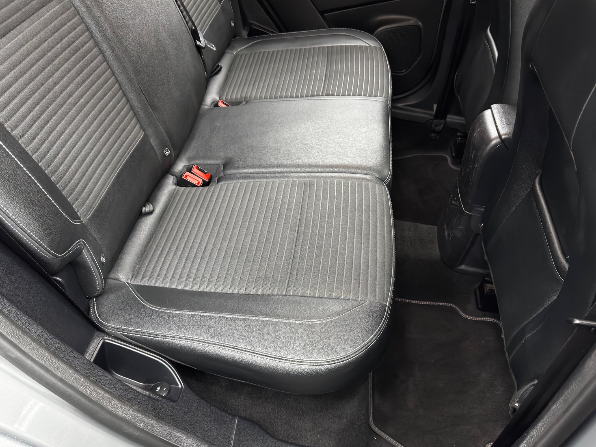 Ford EcoSport view 16