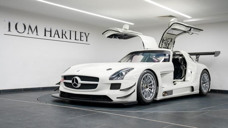 Mercedes-Benz SLS view 26