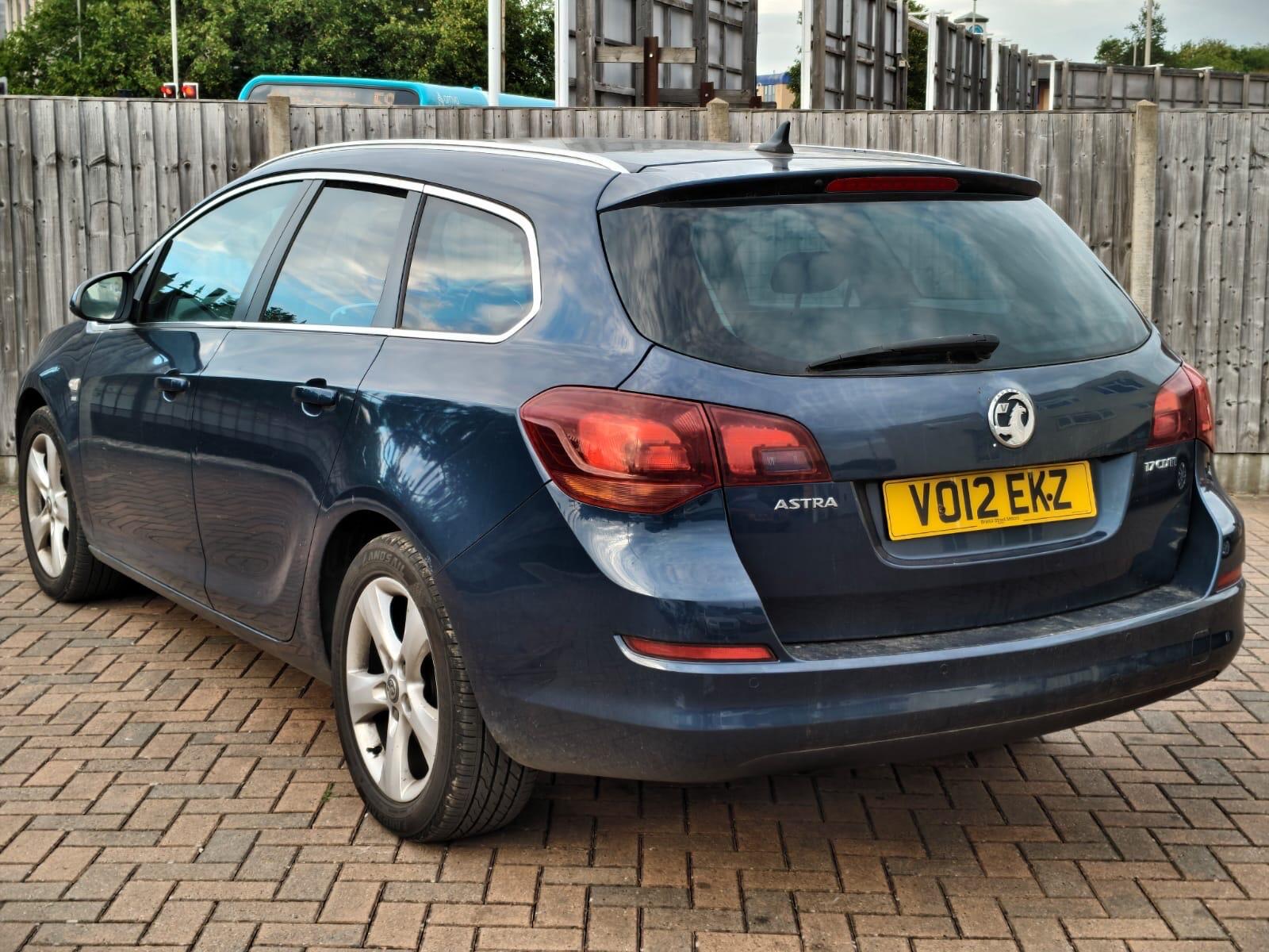 Vauxhall Astra view 7