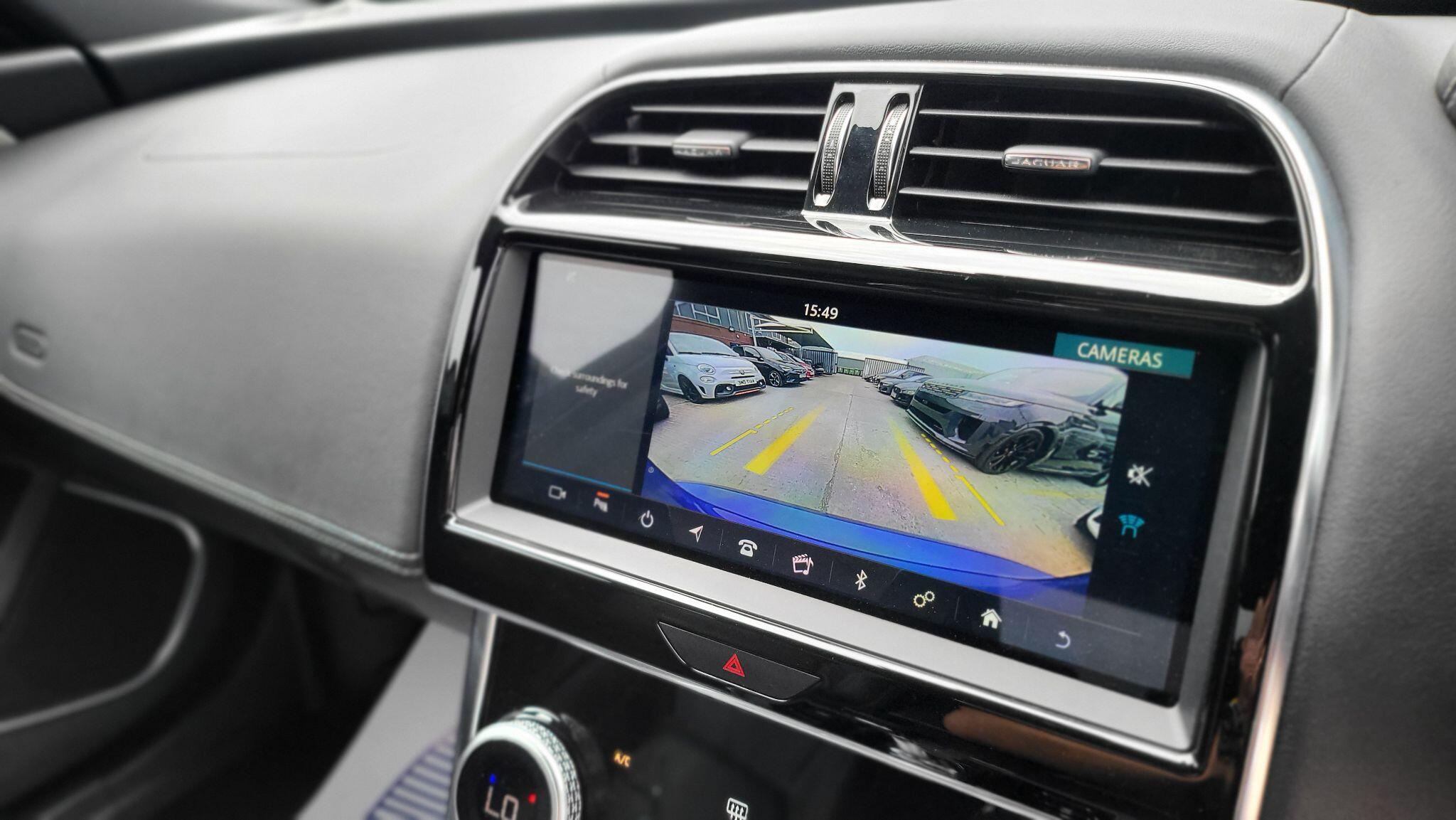 Jaguar Xe view 26