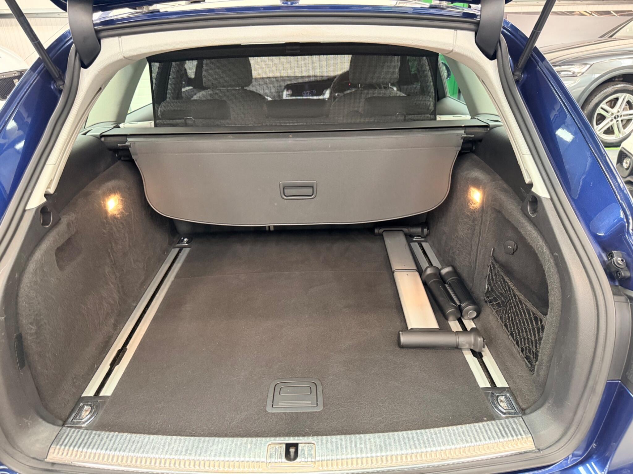 Audi A4 Allroad view 18