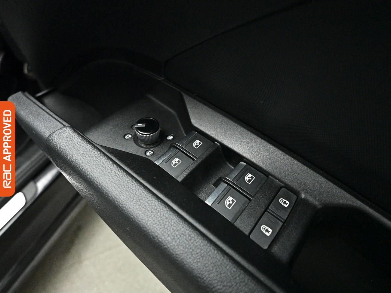 Audi Q4 E-Tron view 26