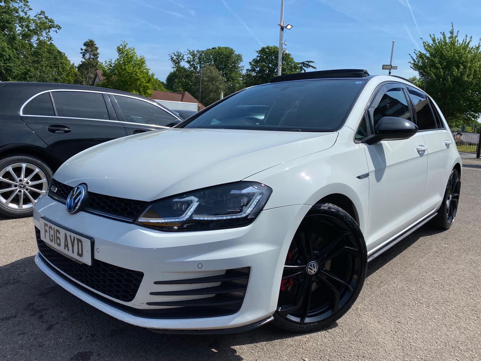 Volkswagen Golf view 7