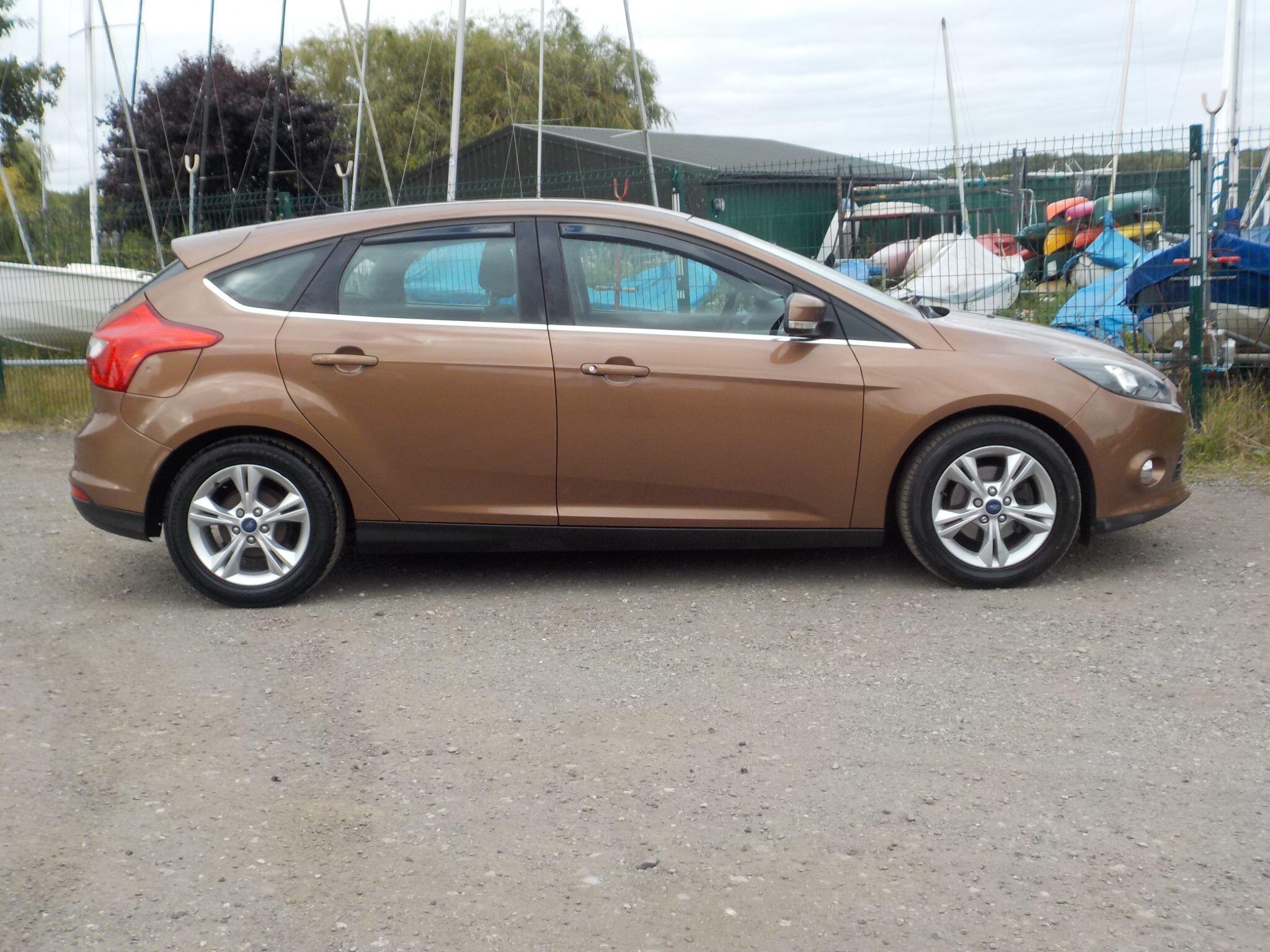 Ford Focus 1.6 TDCi Zetec Euro 5 (s/s) 5dr