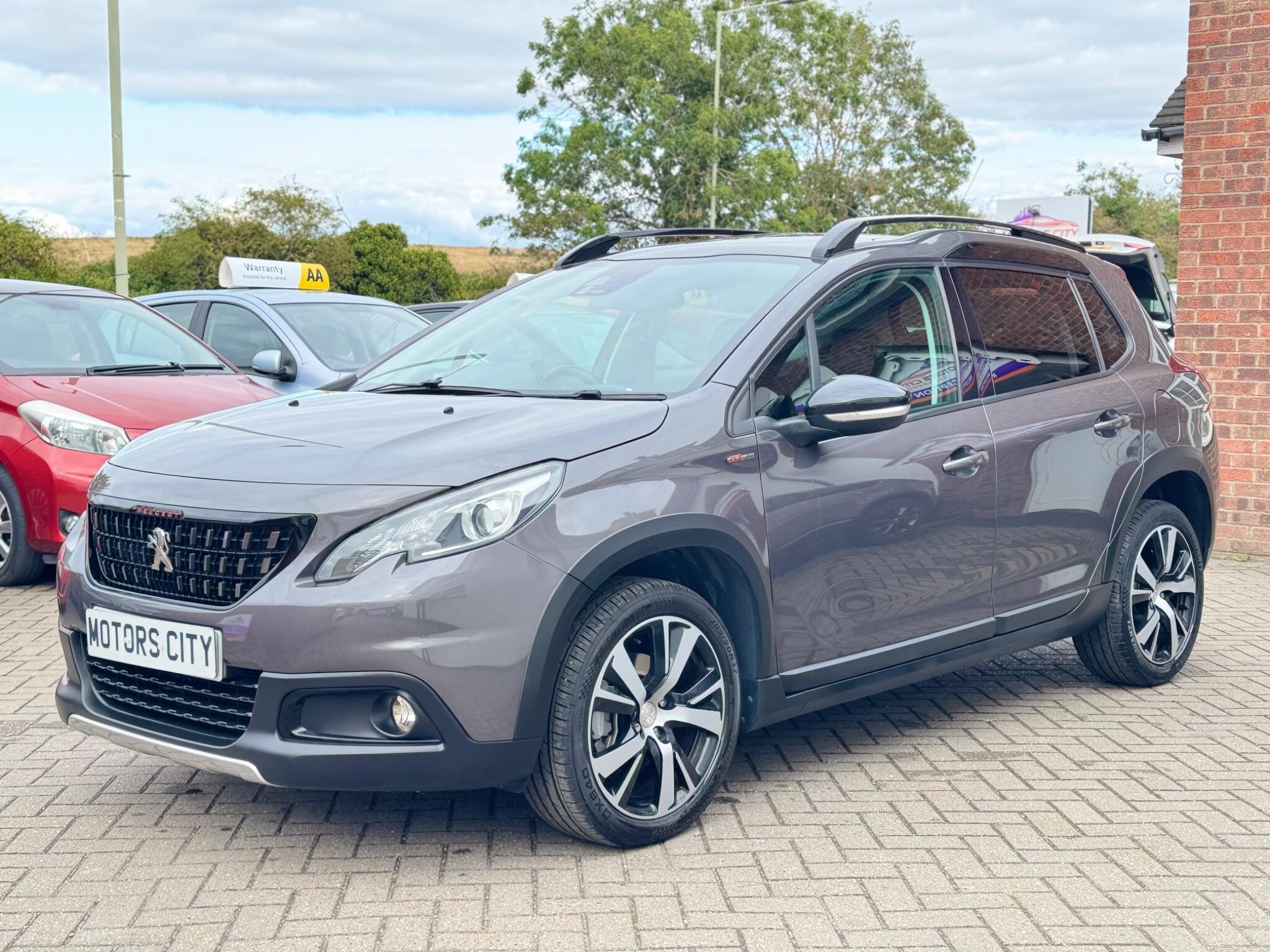 Peugeot 2008 view 4