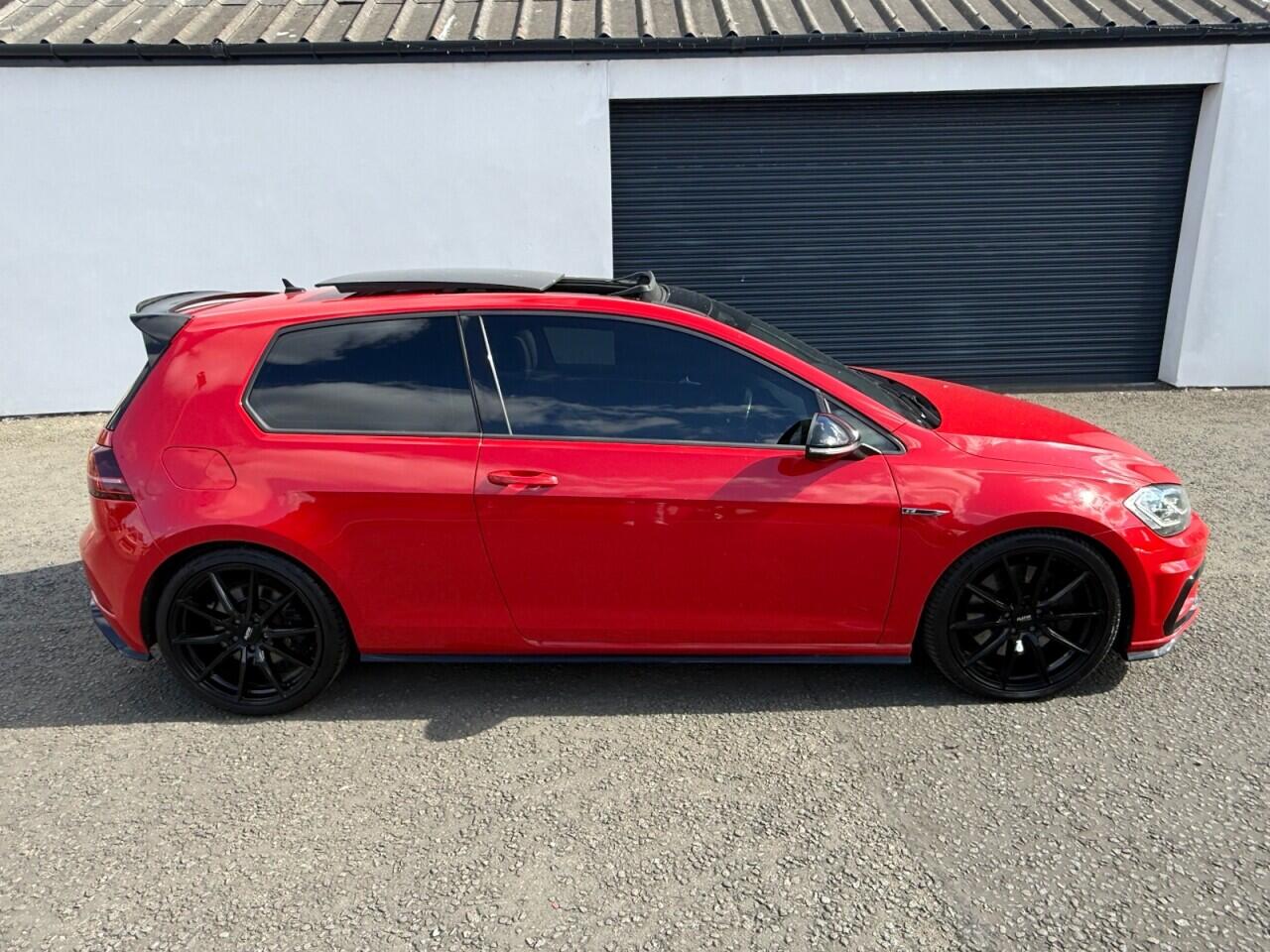 Volkswagen Golf view 2