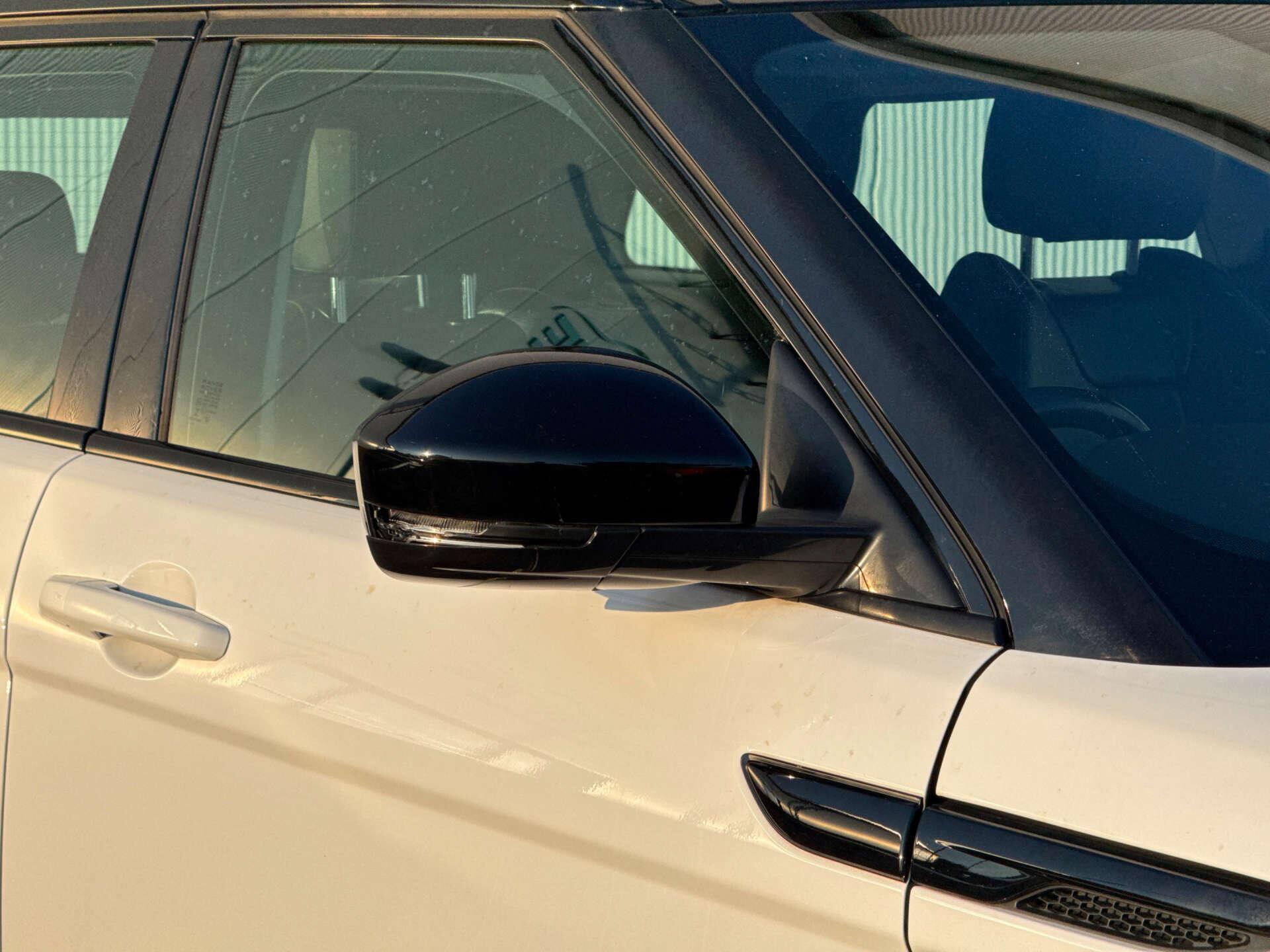 Land Rover Range Rover Evoque view 20