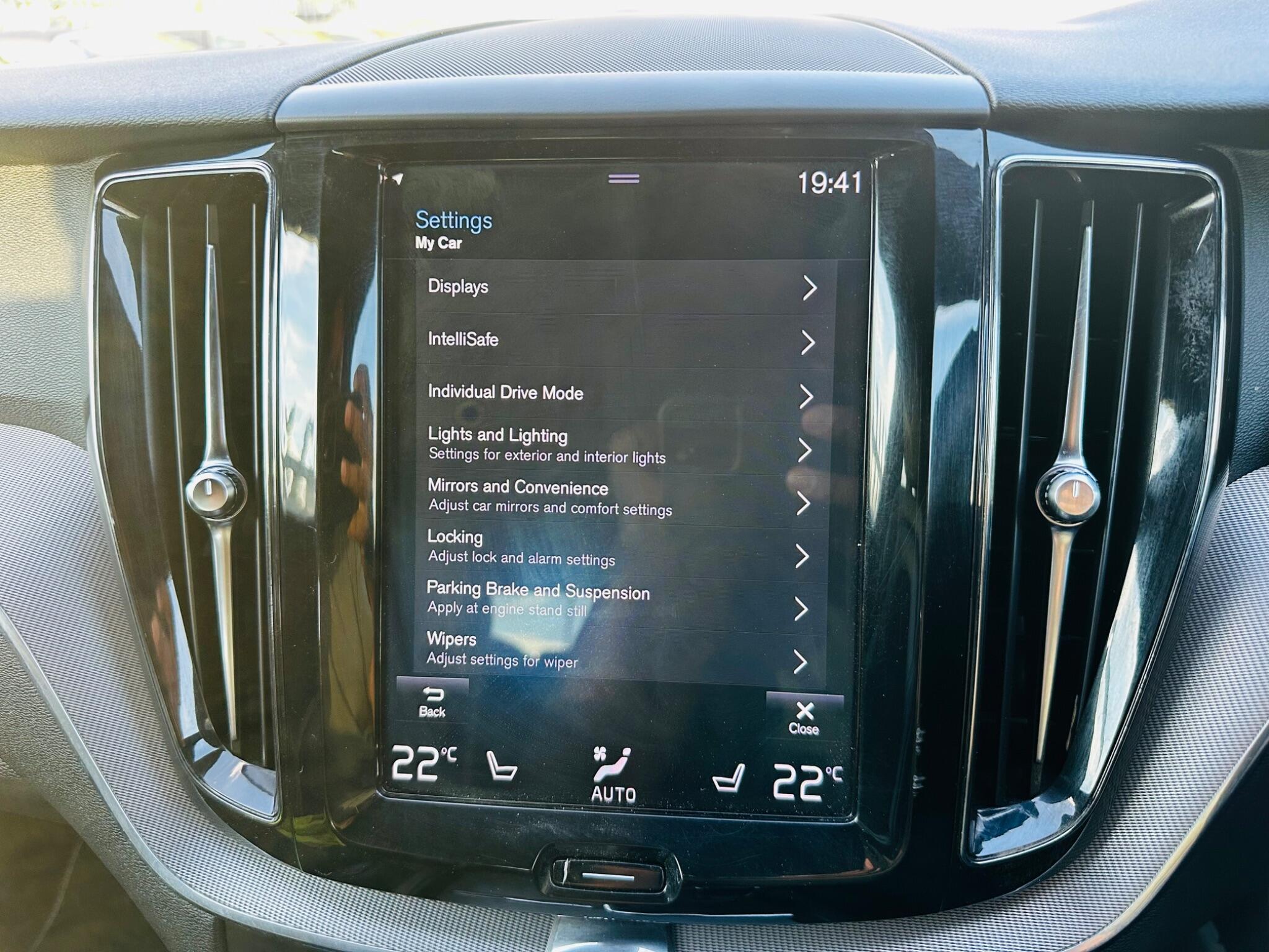 Volvo XC60 view 39