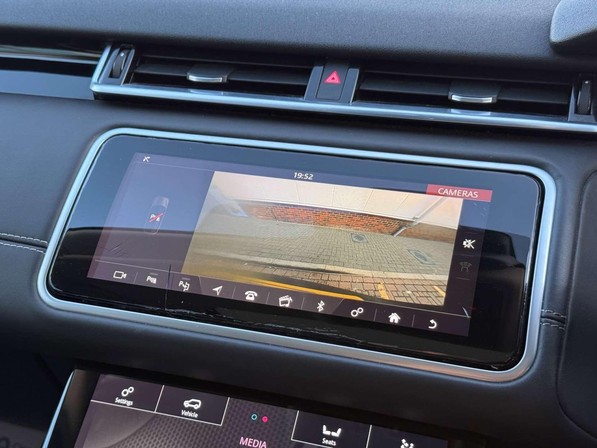 Land Rover Range Rover Velar view 71